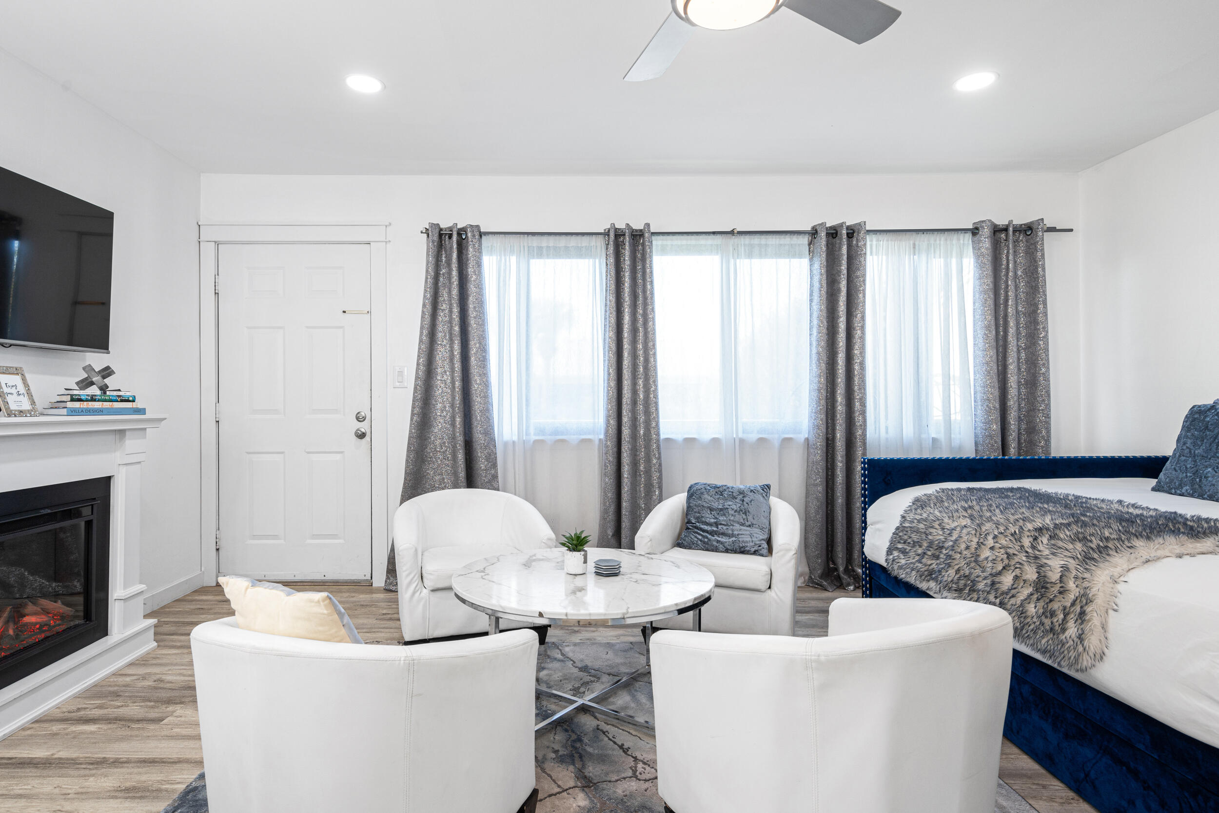 HIDDEN BEACH VILLAS CONDO - Residential