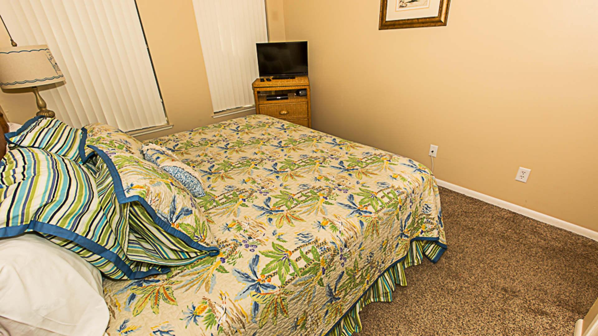 POOLSIDE VILLAS CONDO - Residential