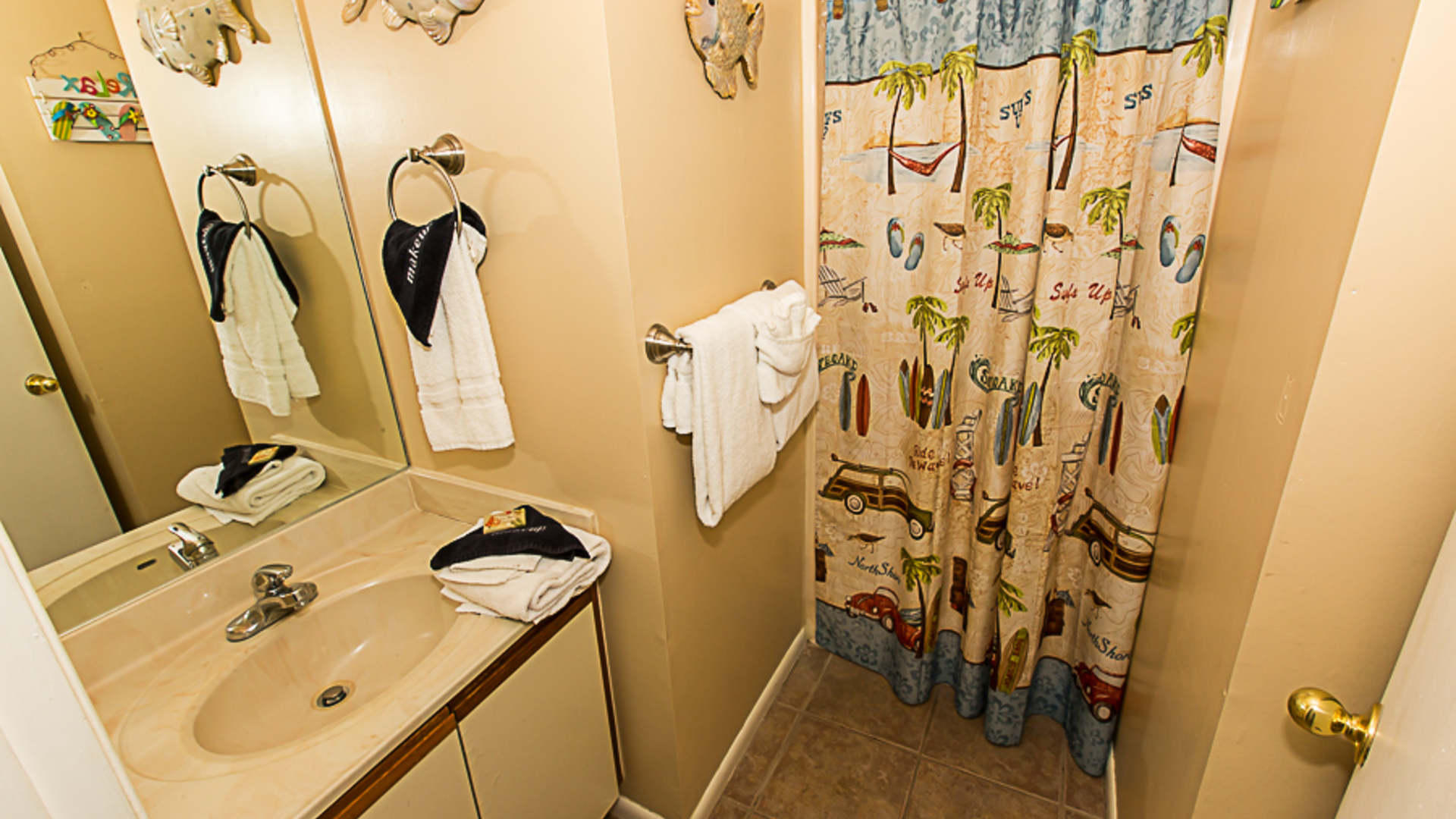 POOLSIDE VILLAS CONDO - Residential