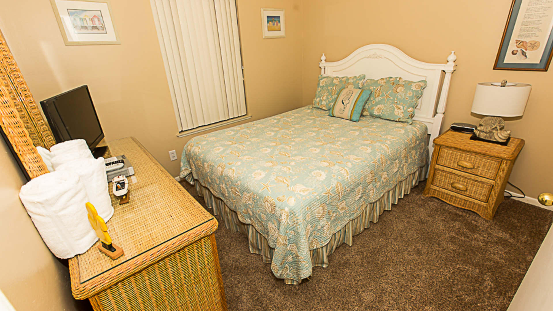 POOLSIDE VILLAS CONDO - Residential