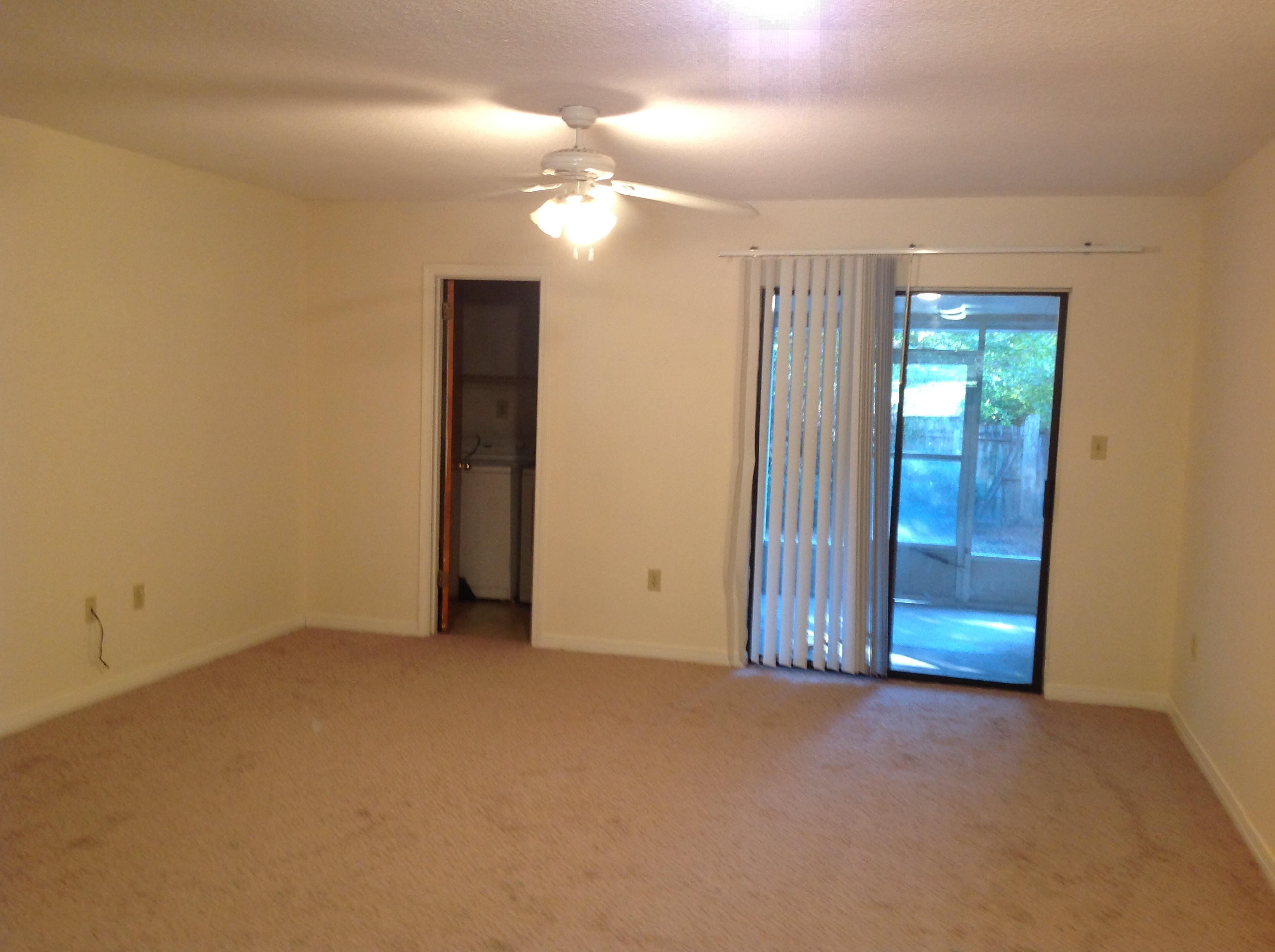 MONTAGE MANOR - Residential Lease