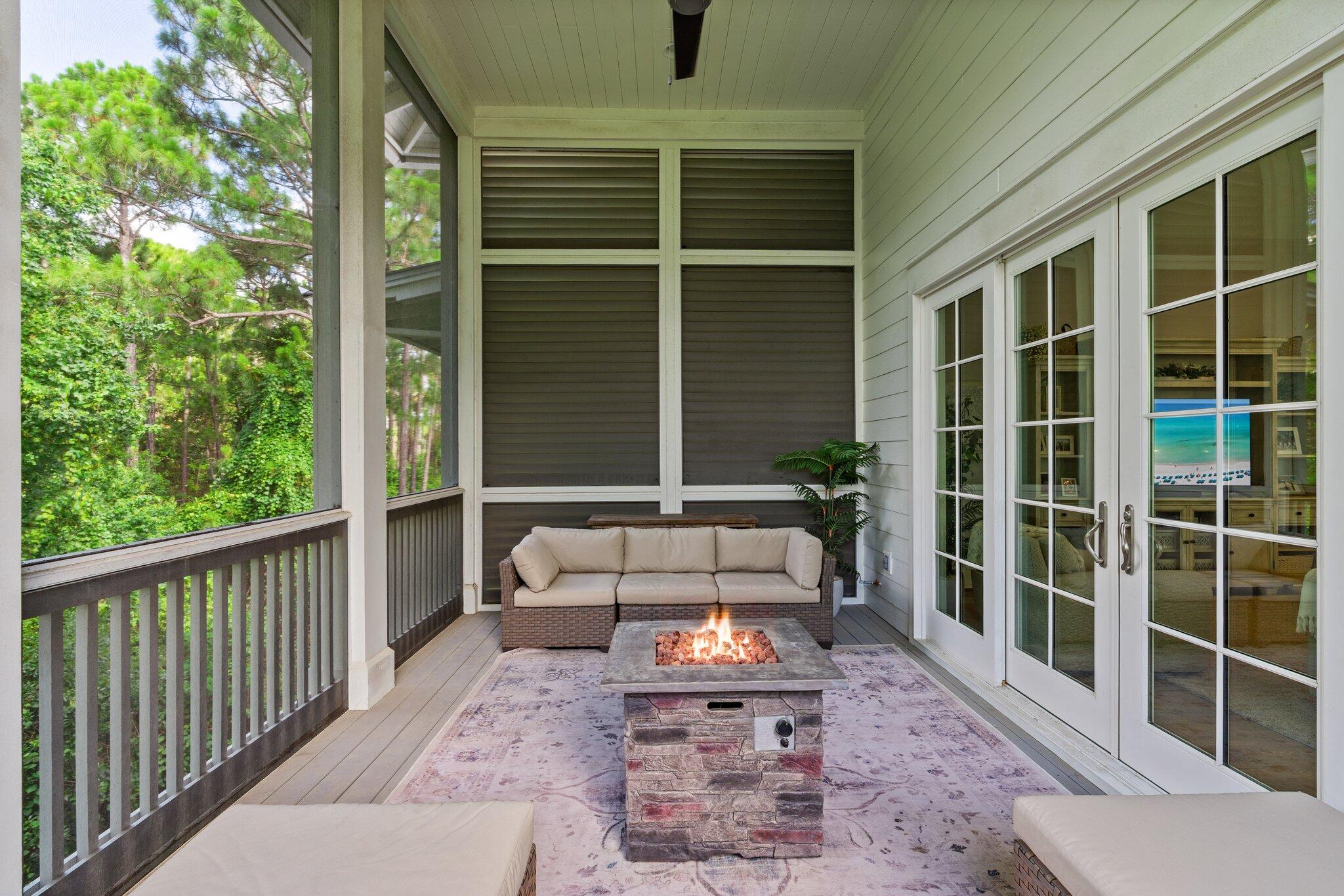 BROWNSTONES AT KELLY PLANTATION - Residential