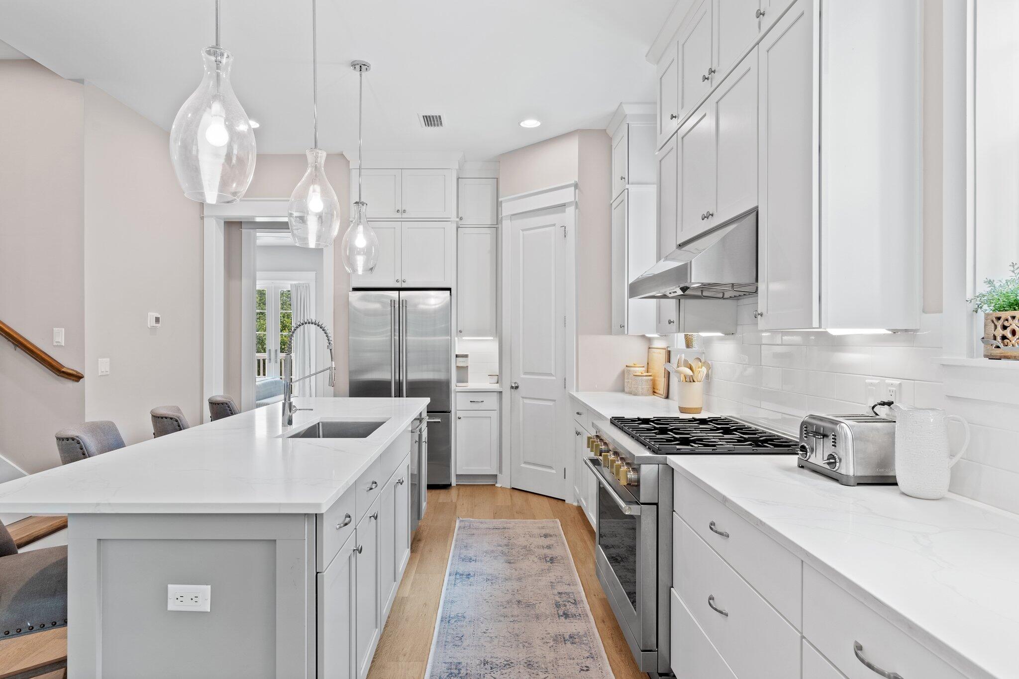 BROWNSTONES AT KELLY PLANTATION - Residential