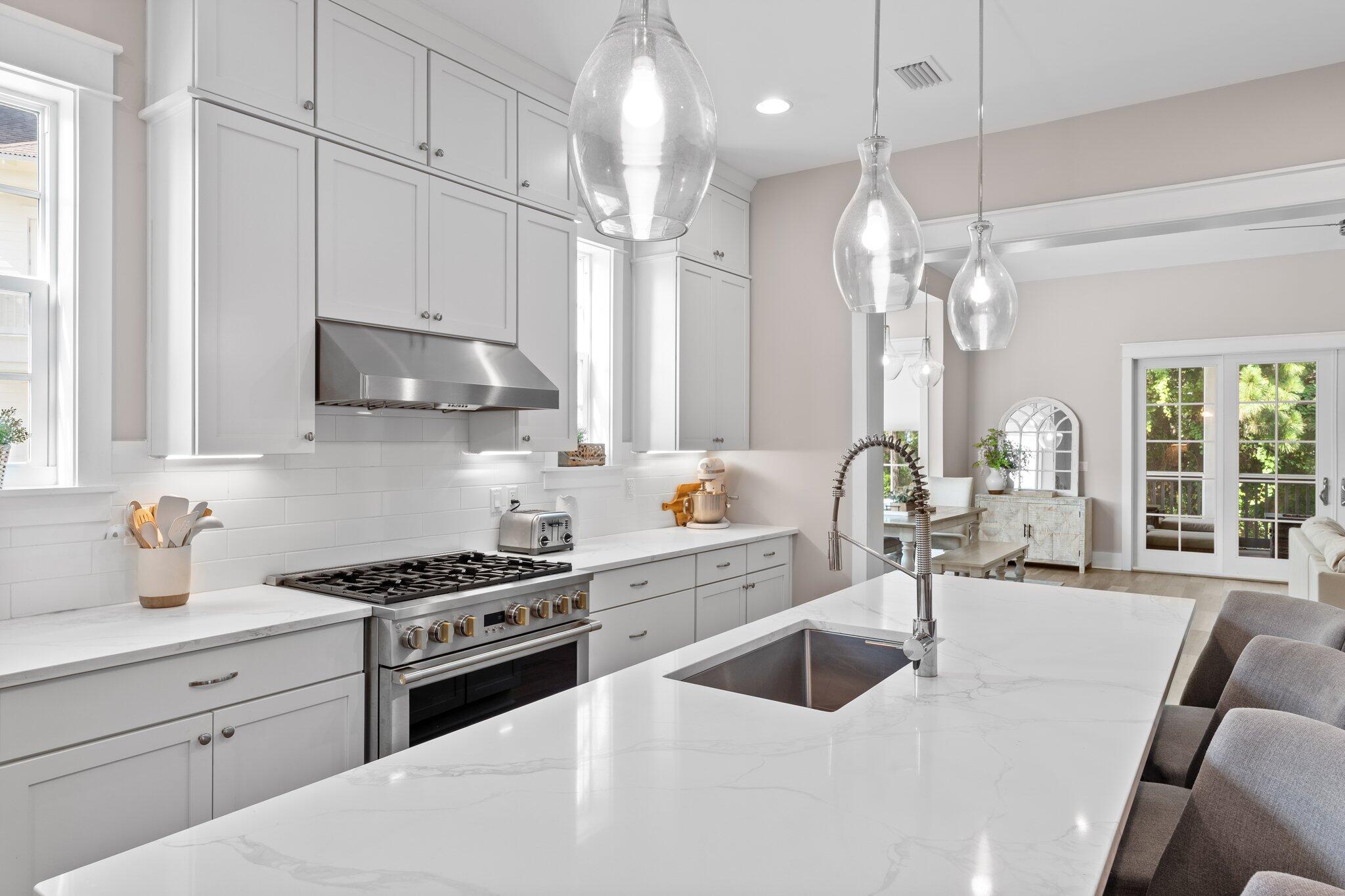 BROWNSTONES AT KELLY PLANTATION - Residential