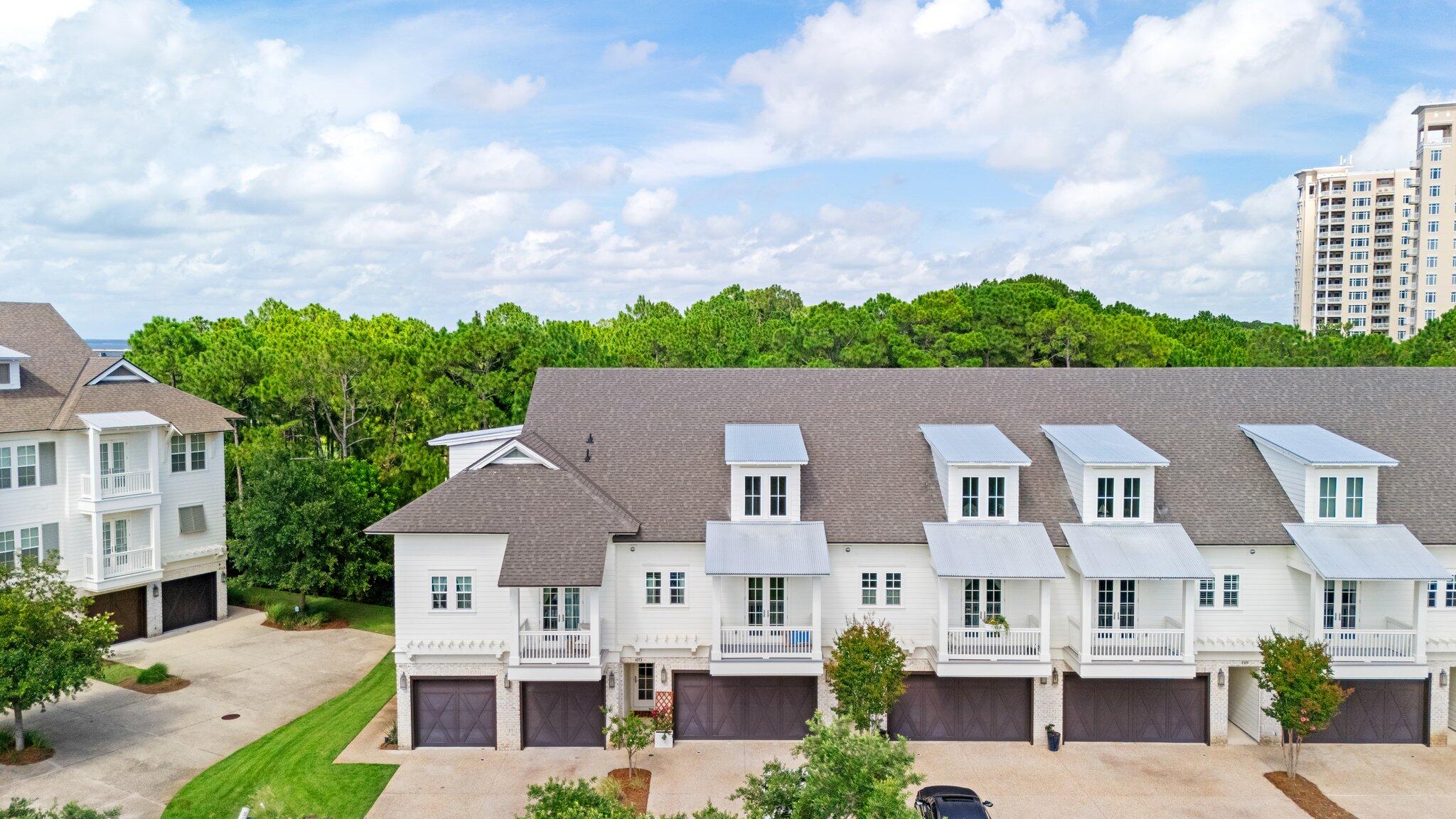 BROWNSTONES AT KELLY PLANTATION - Residential