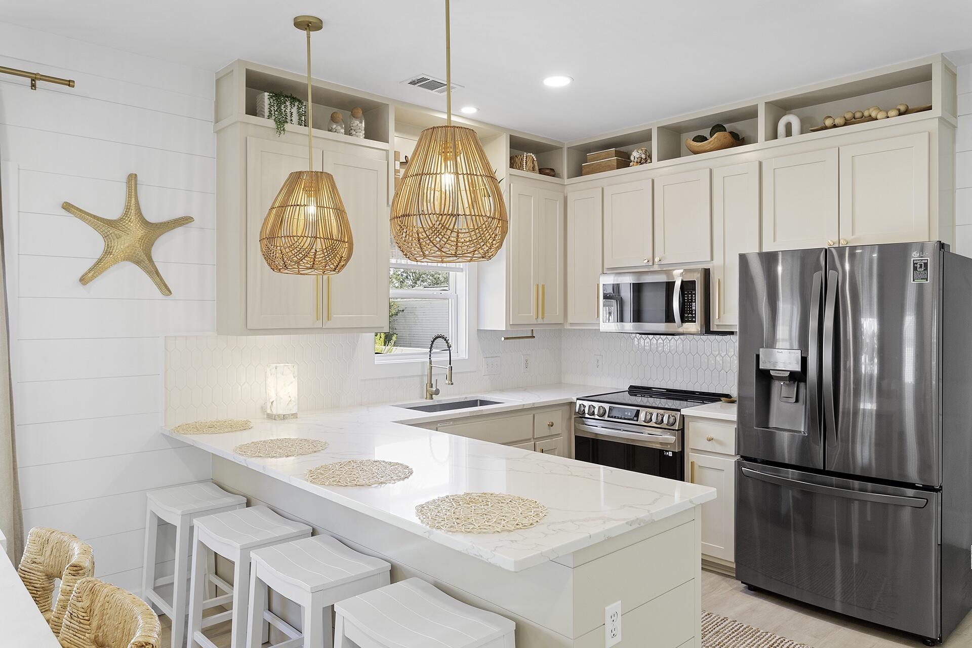 GULFSIDE COTTAGES - Residential