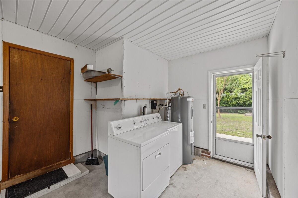 PINE LAKE S/D - Residential