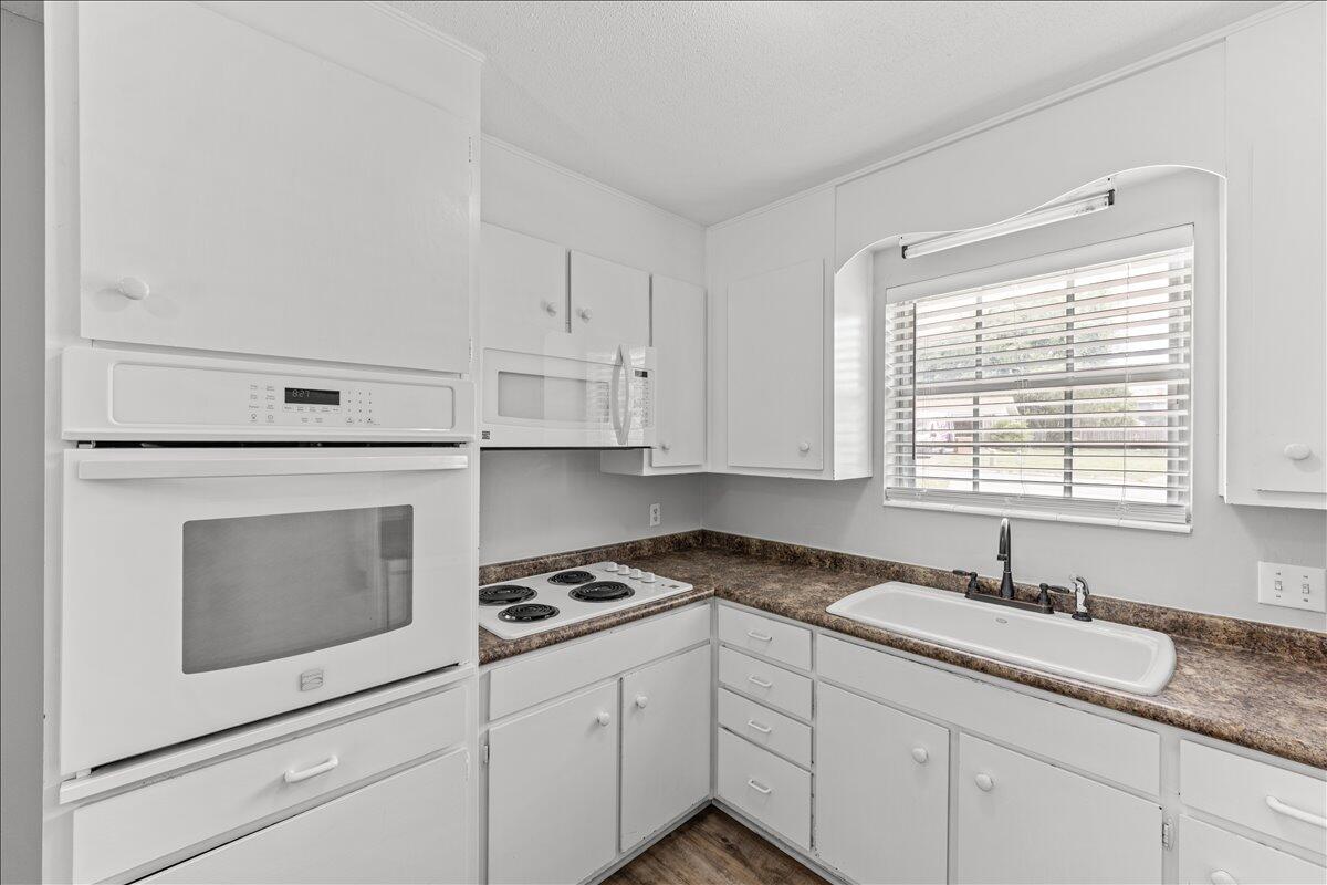 PINE LAKE S/D - Residential