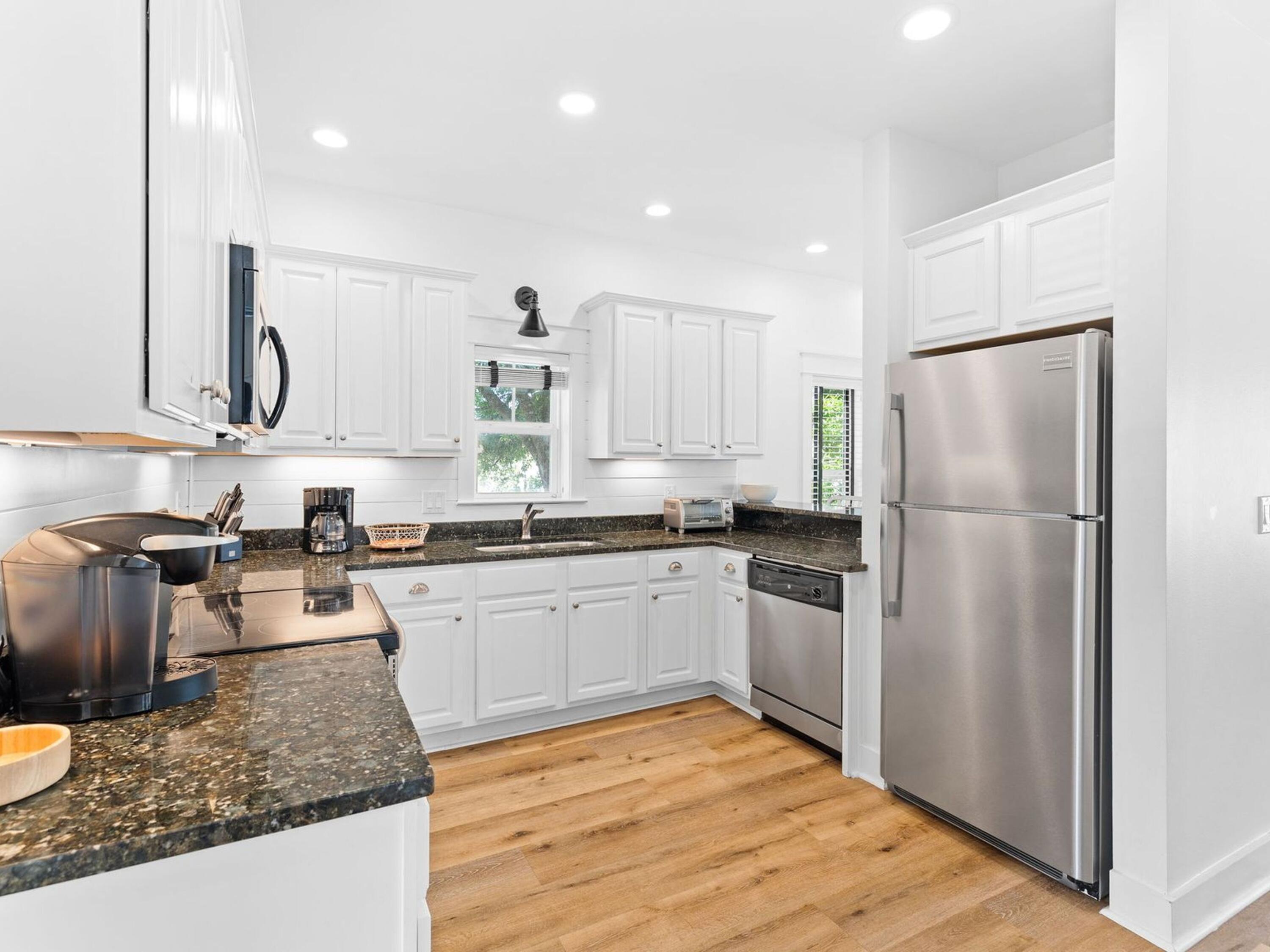 SATINWOOD PLACE - Residential