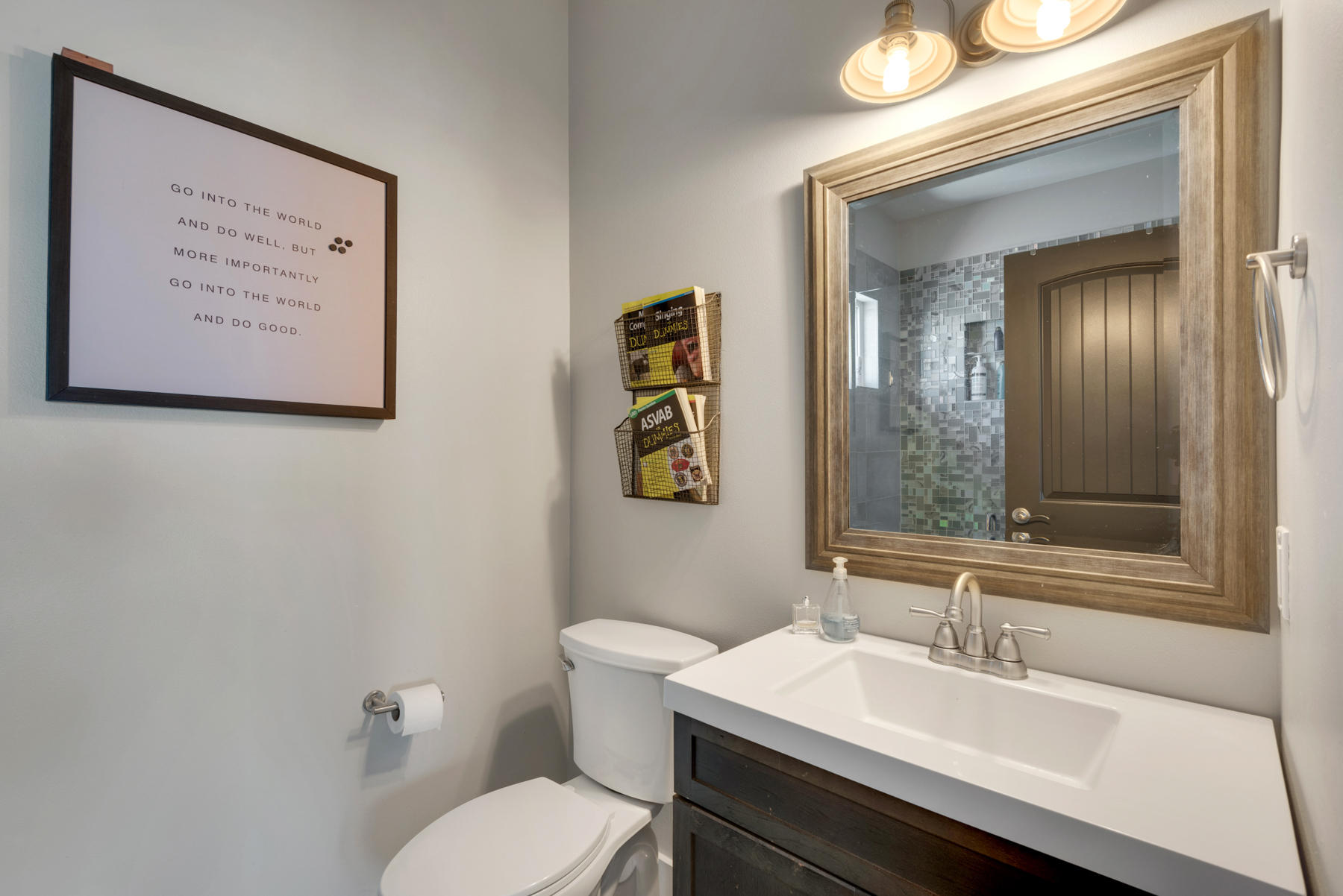 BLACK POINTE - Residential