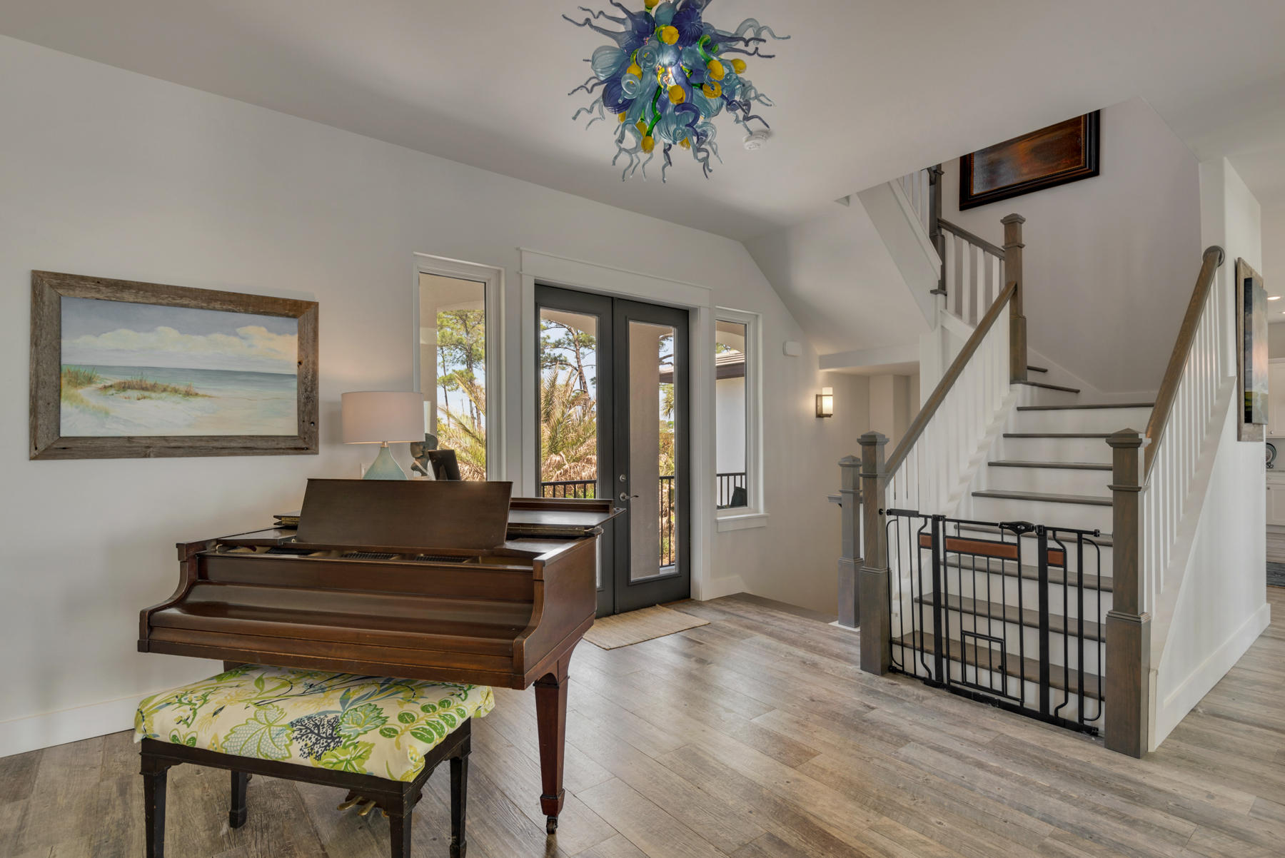 BLACK POINTE - Residential