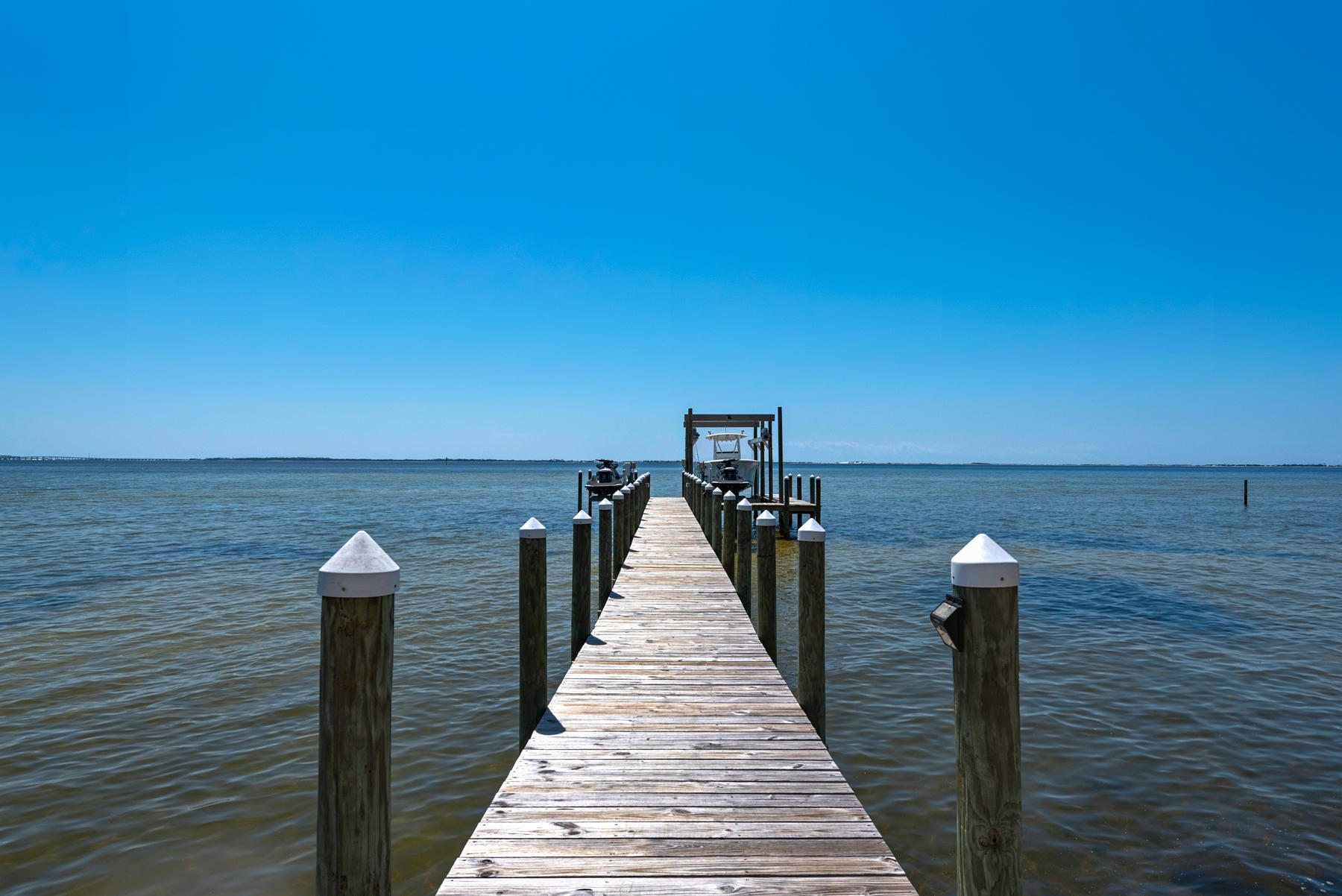 BLACK POINTE - Residential