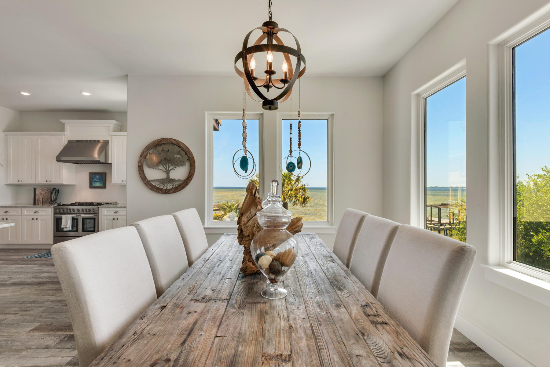 BLACK POINTE - Residential