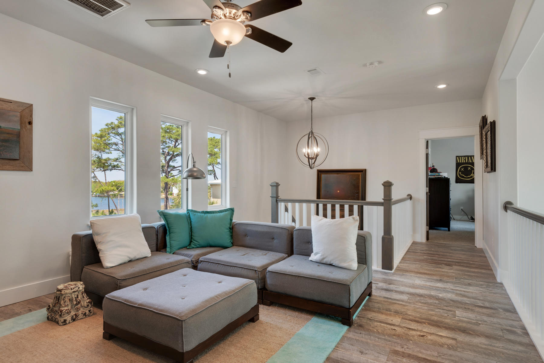 BLACK POINTE - Residential