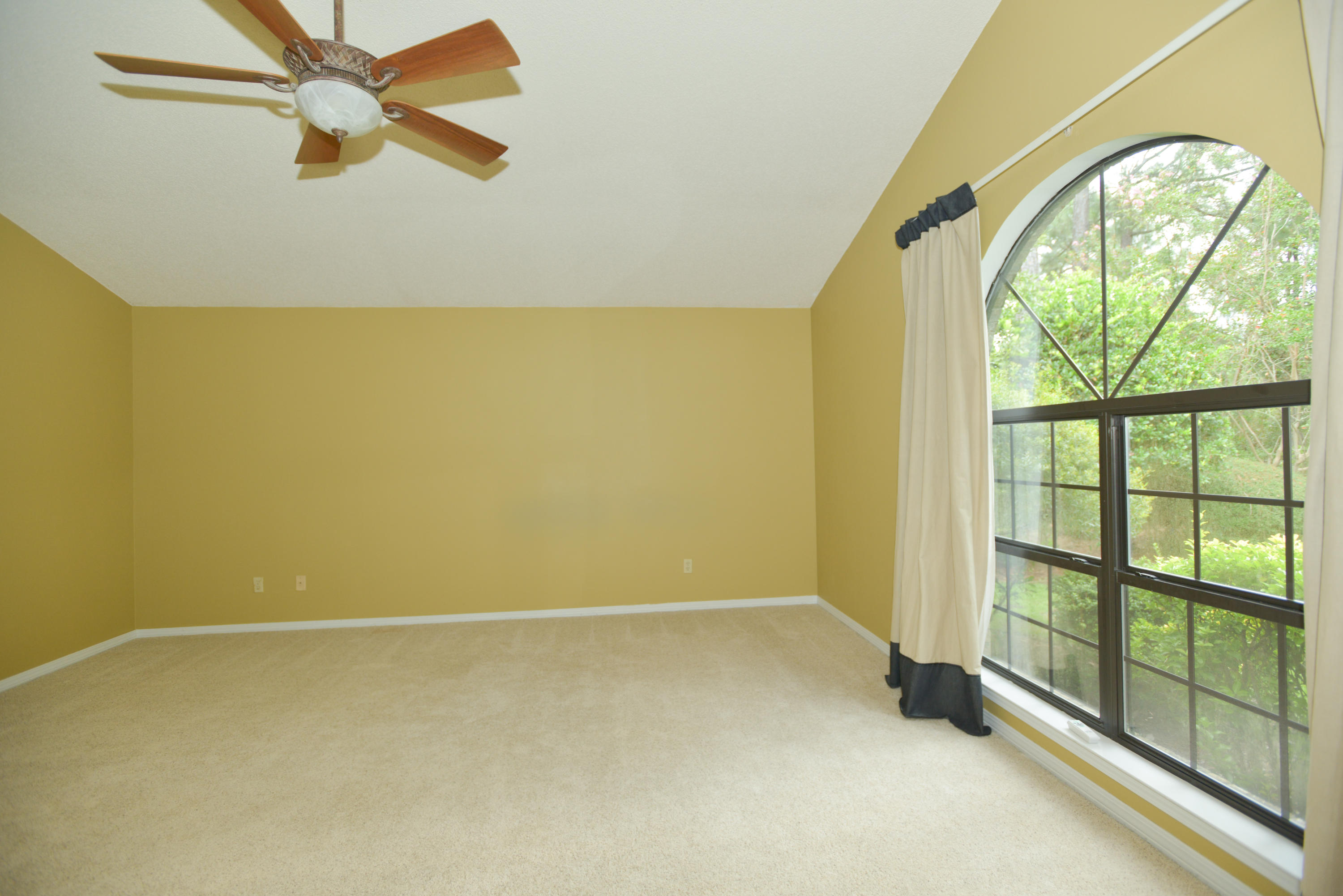 SOUTHWINDS II - Residential