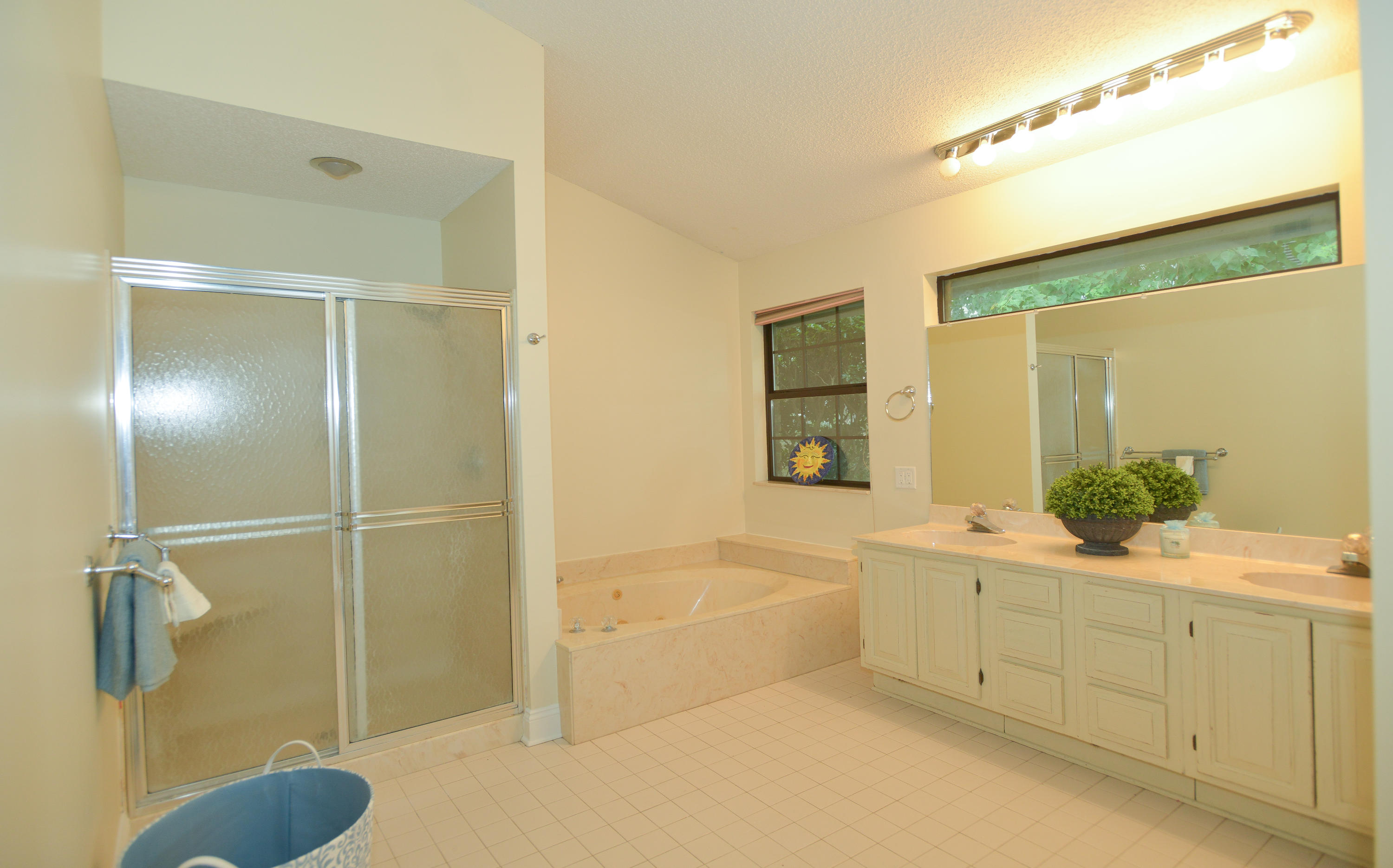 SOUTHWINDS II - Residential