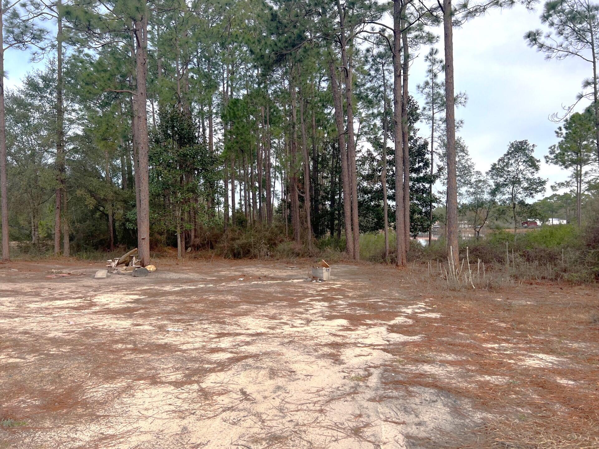 IMPERIAL LAKES - Land