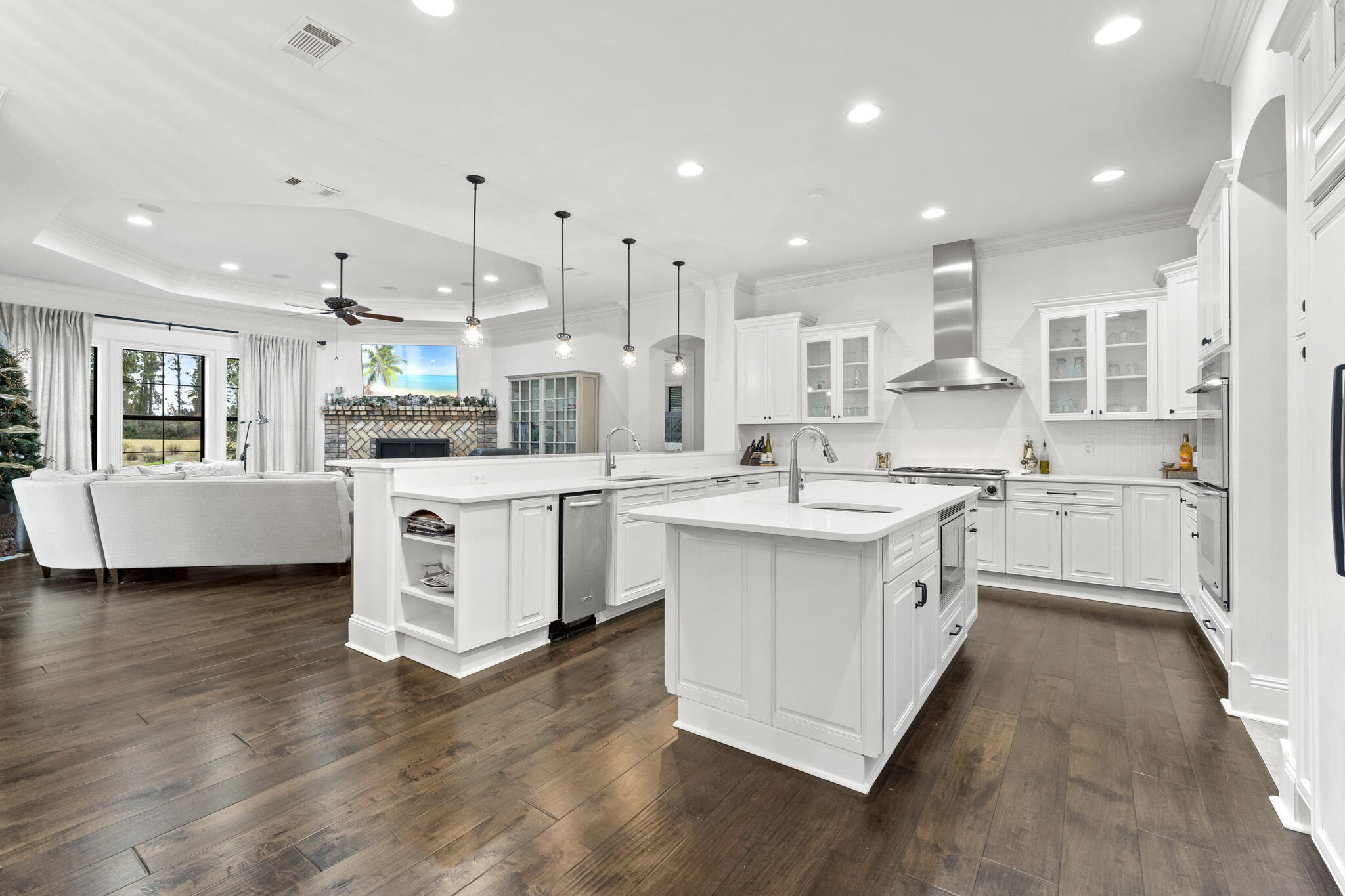 BURNT PINE - Residential