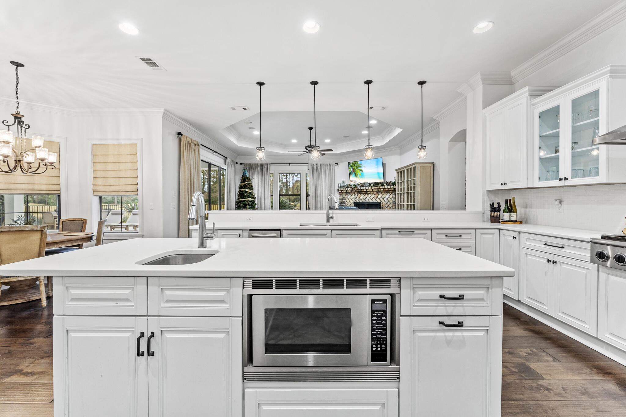 BURNT PINE - Residential