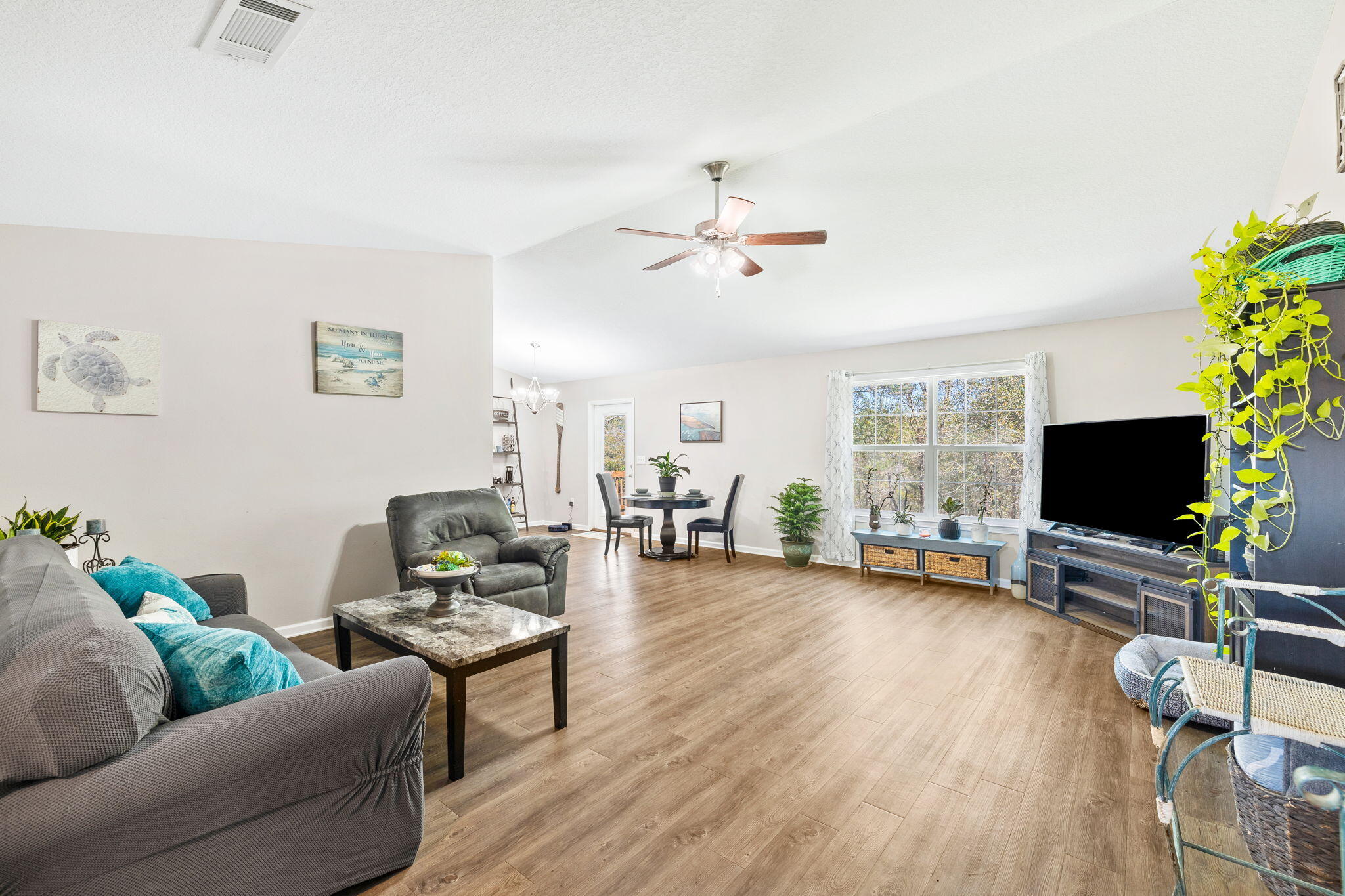 HIDDEN LAKES ESTATES - Residential
