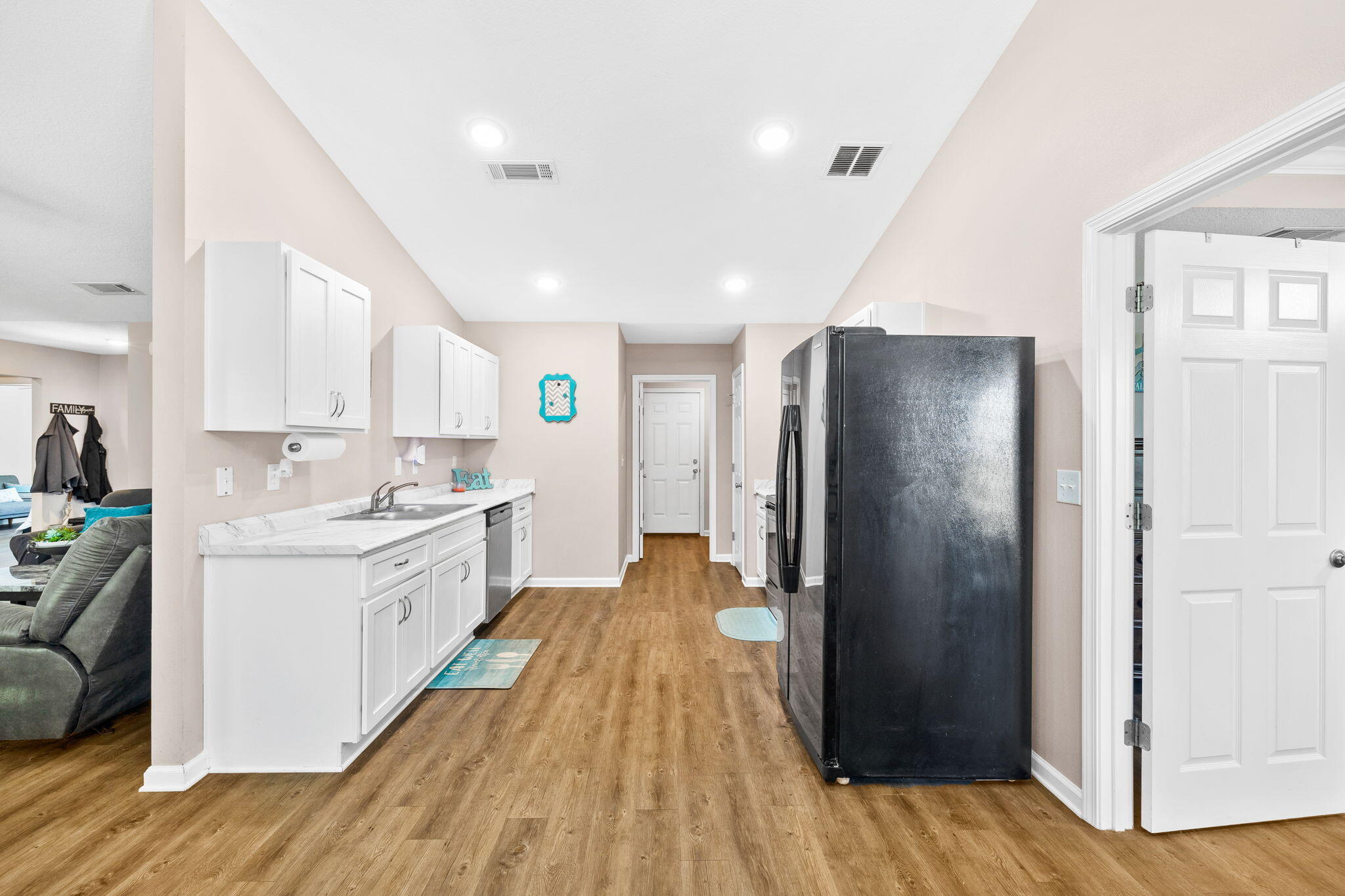 HIDDEN LAKES ESTATES - Residential