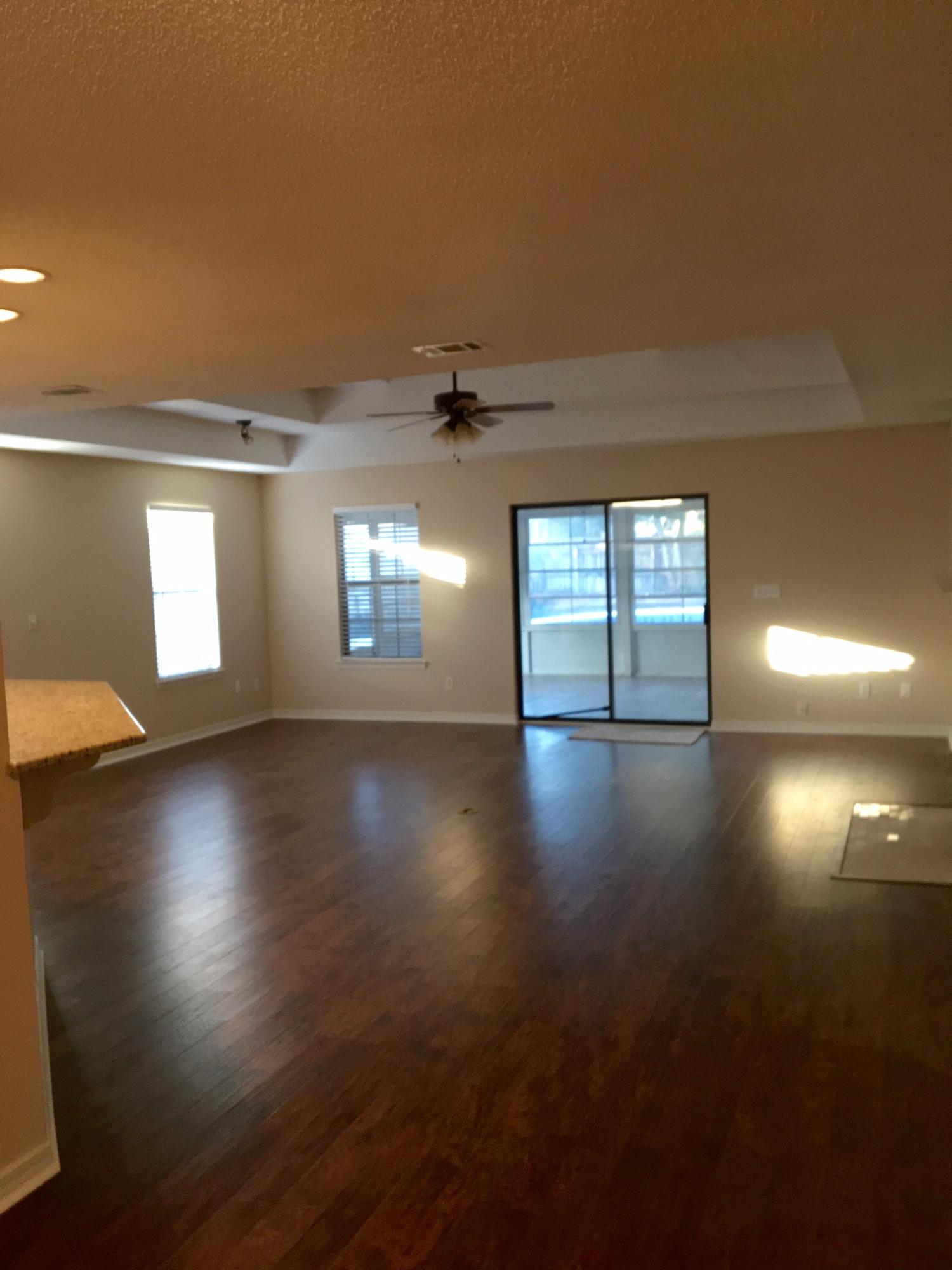 VALPARAISO PINECREST 6 - Residential