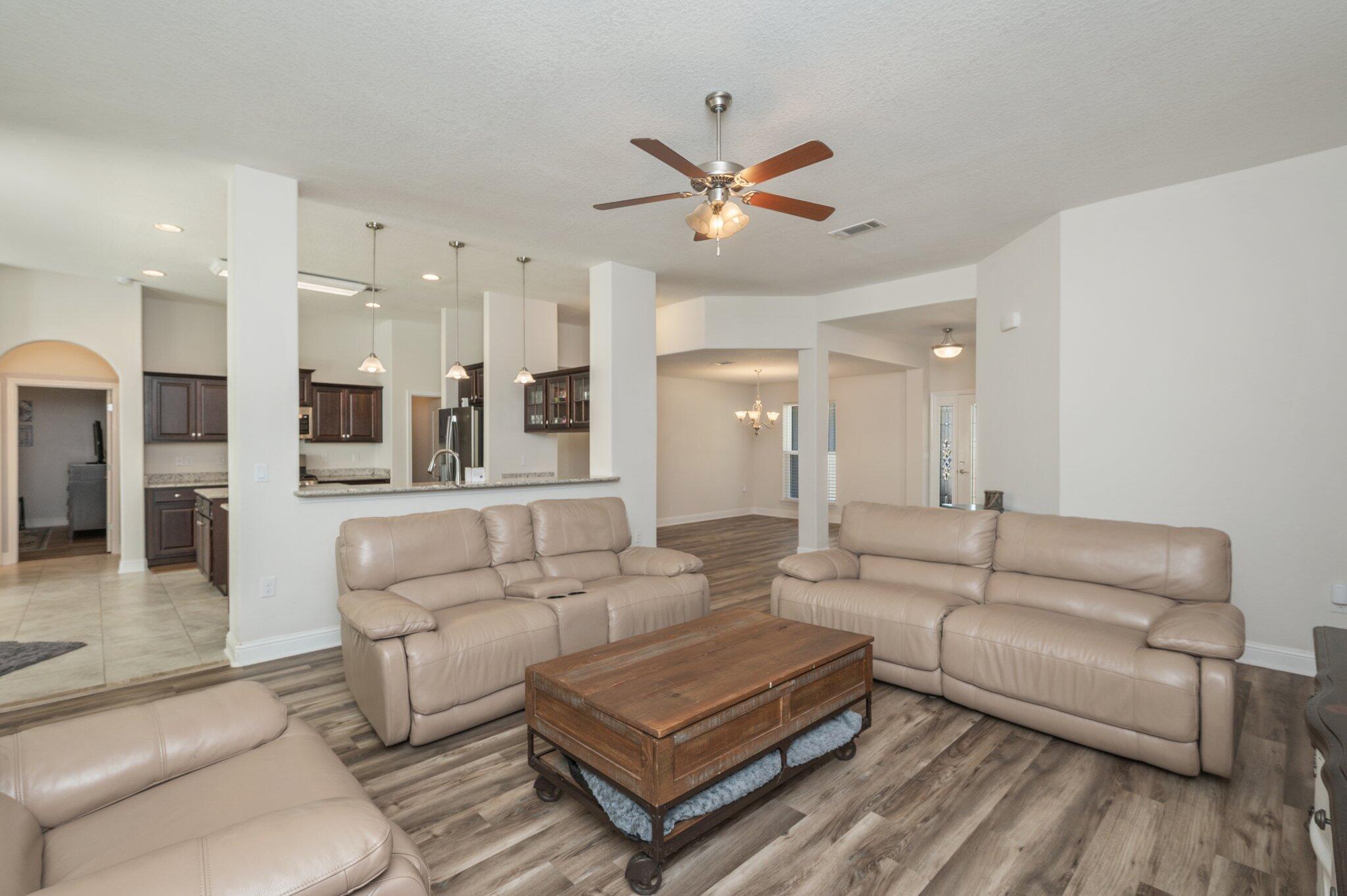 Nature Lake - Residential