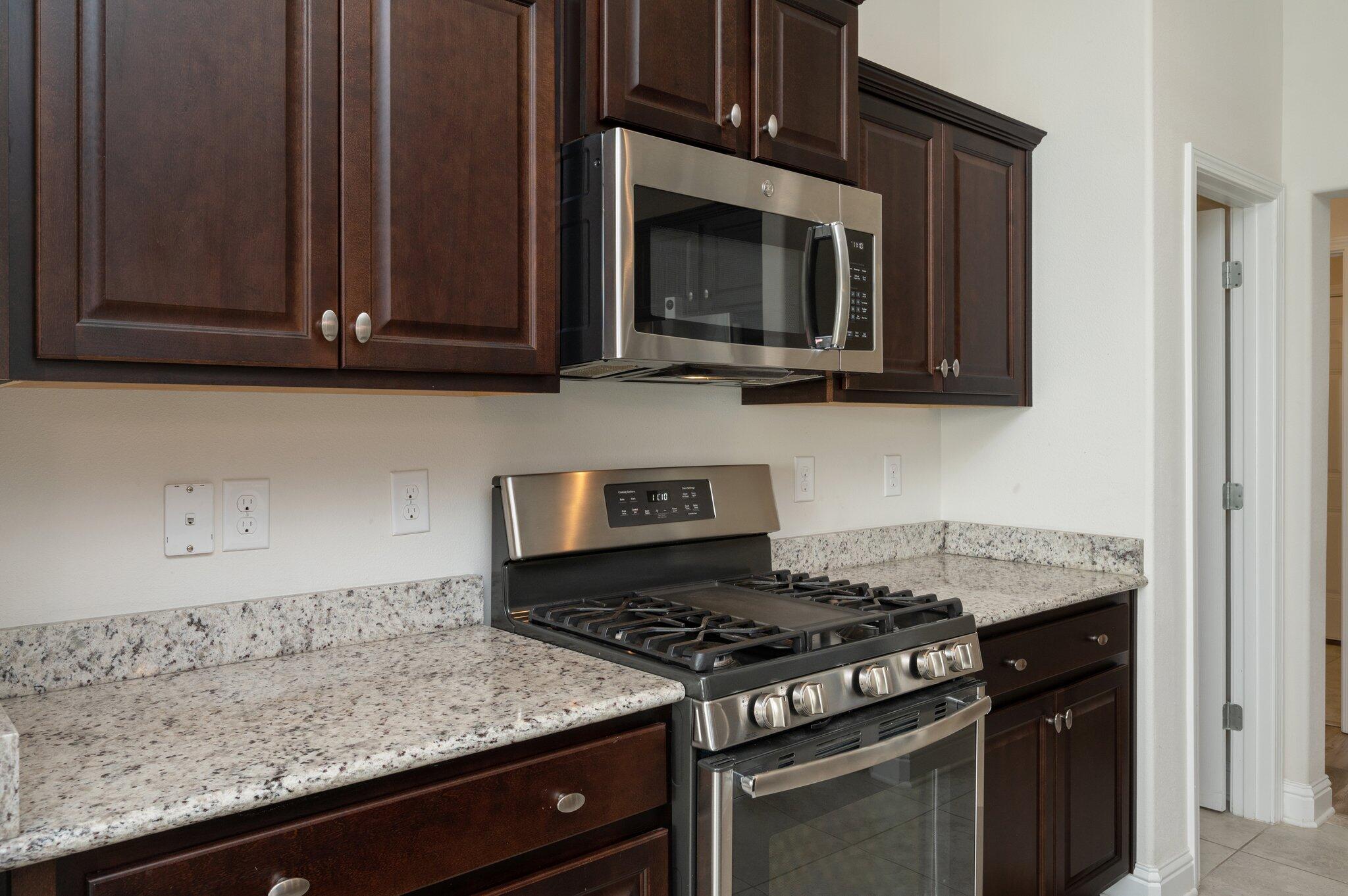 Nature Lake - Residential