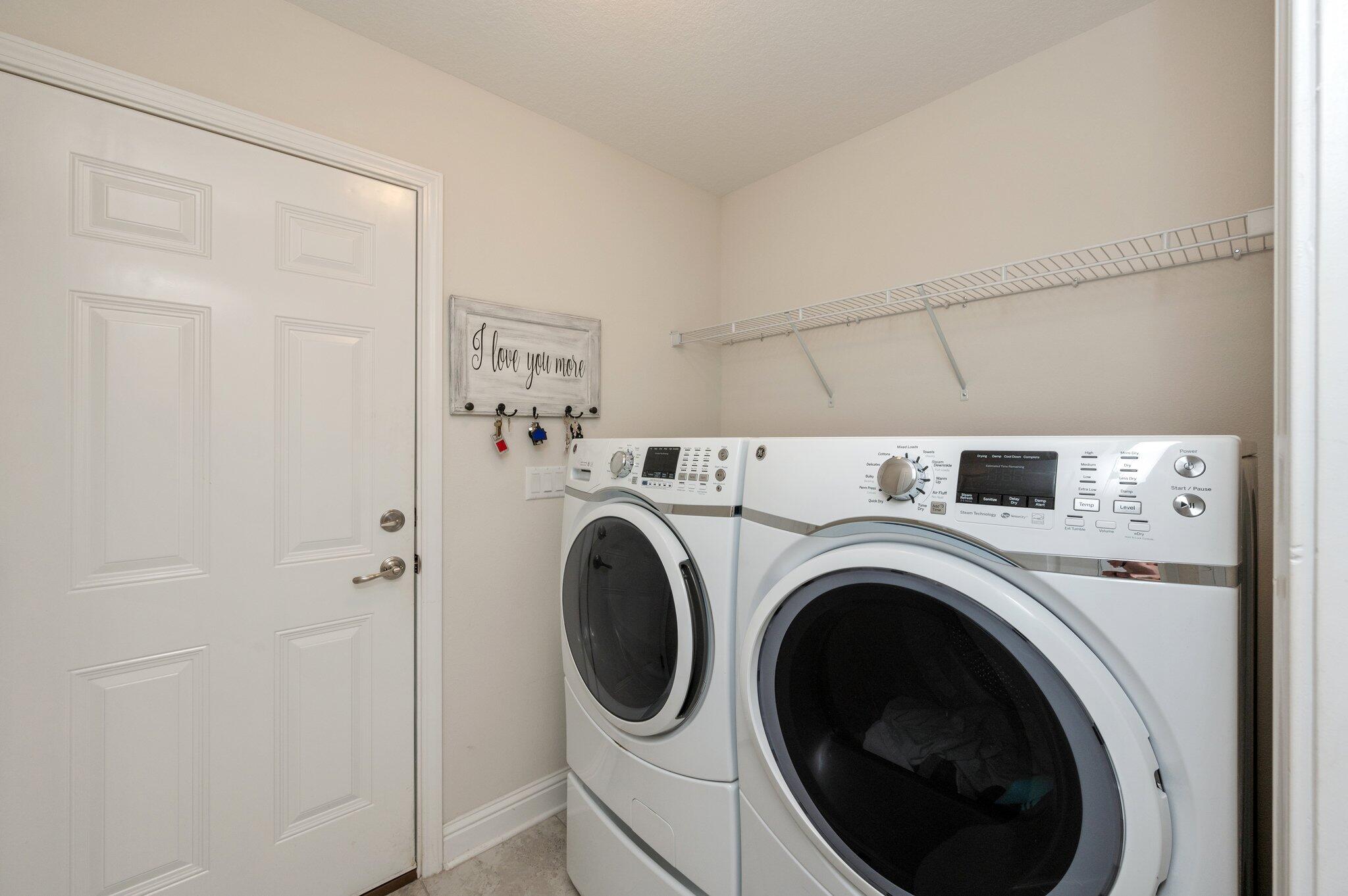 Nature Lake - Residential