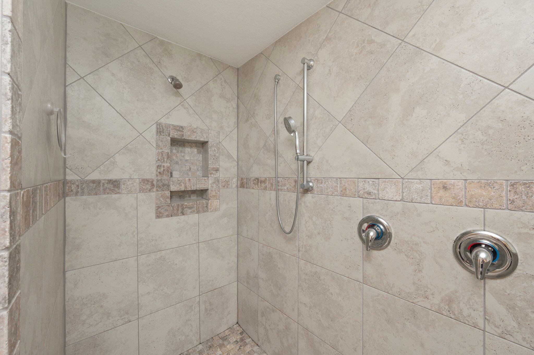 Nature Lake - Residential