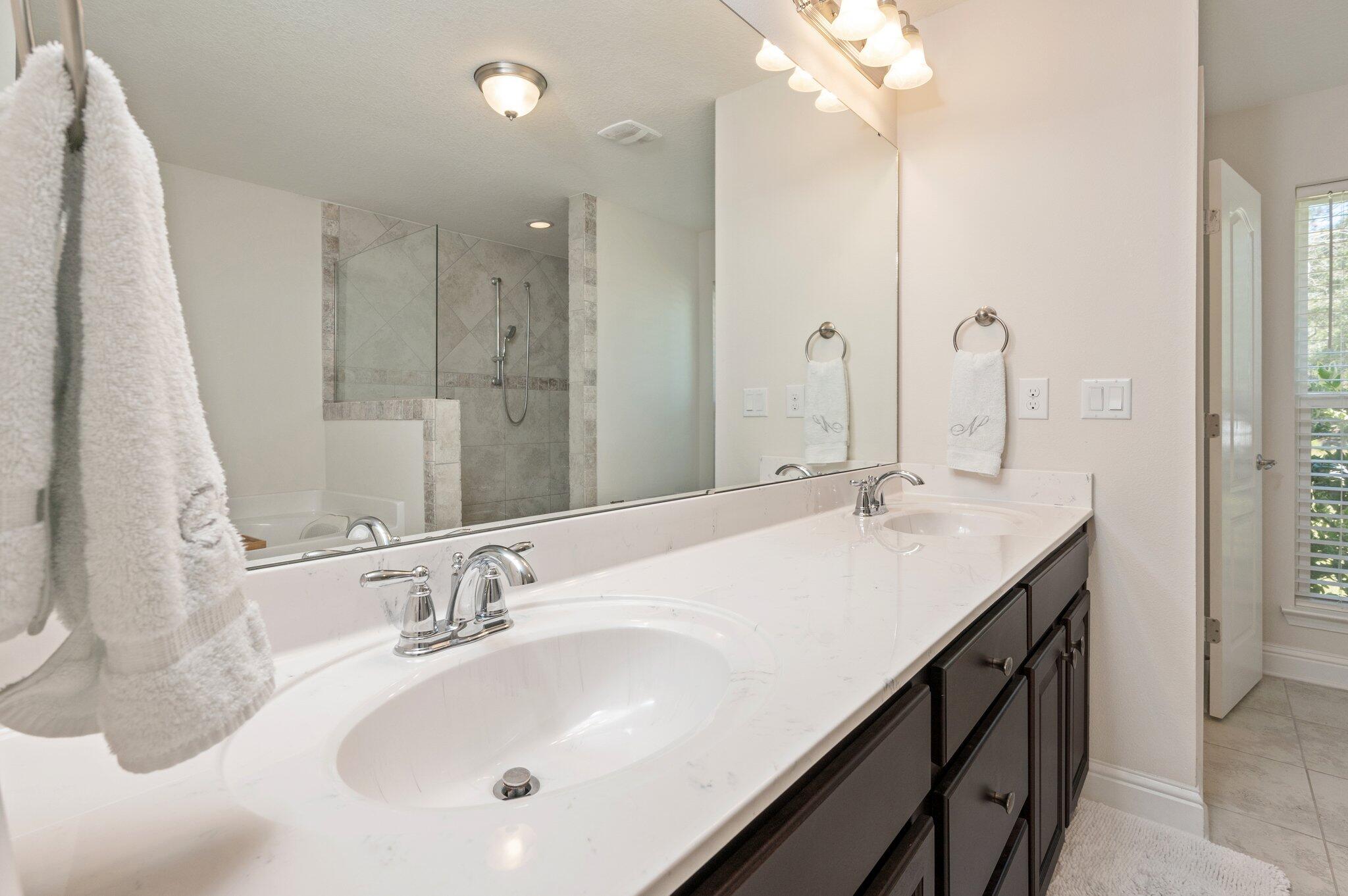 Nature Lake - Residential