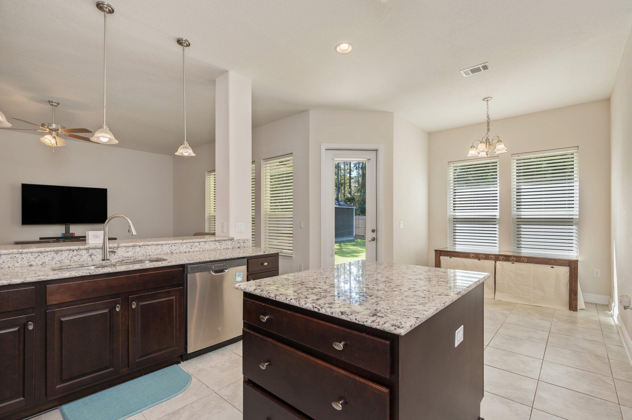 Nature Lake - Residential