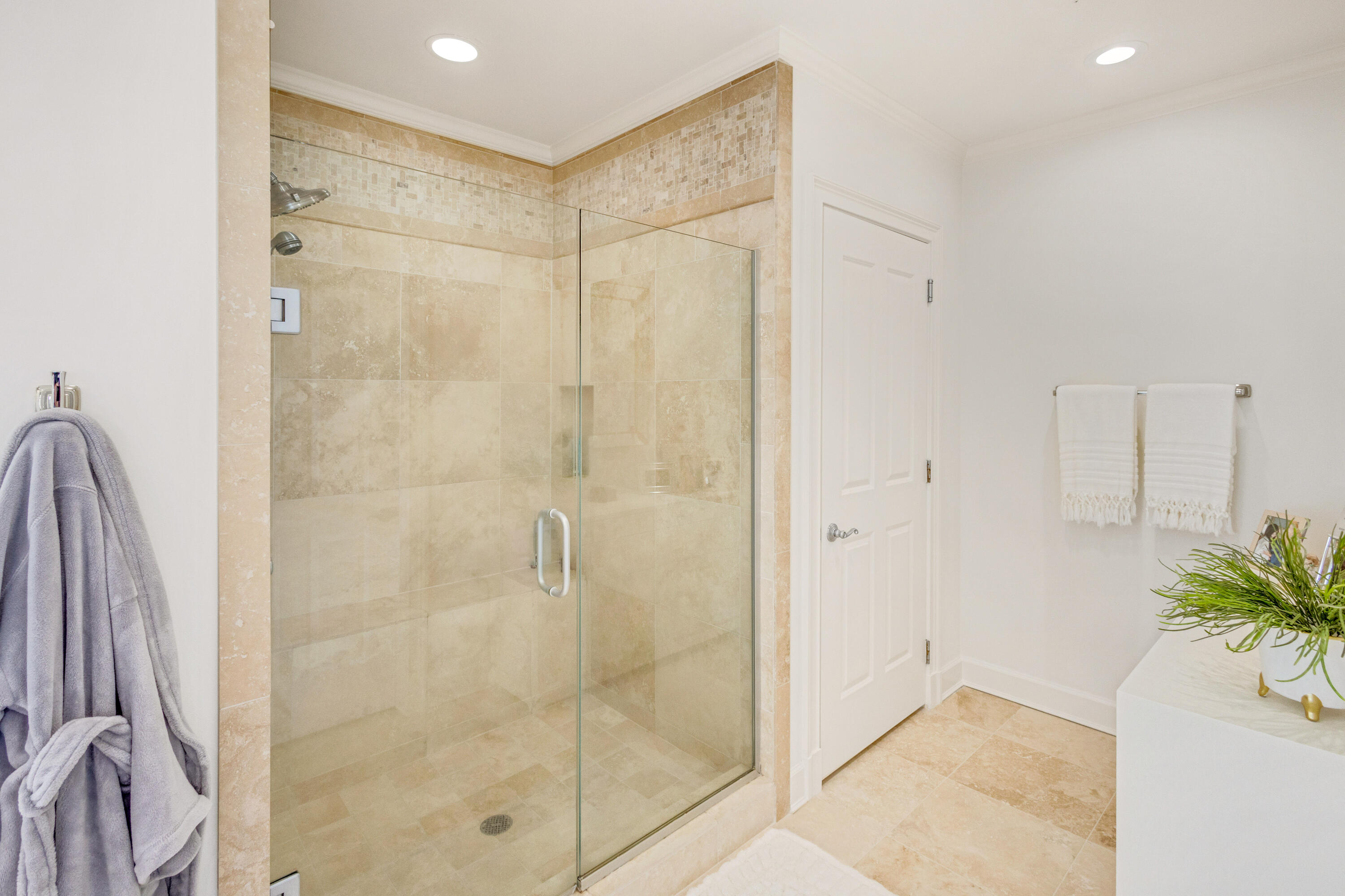 ONE WATER PLACE - Residential