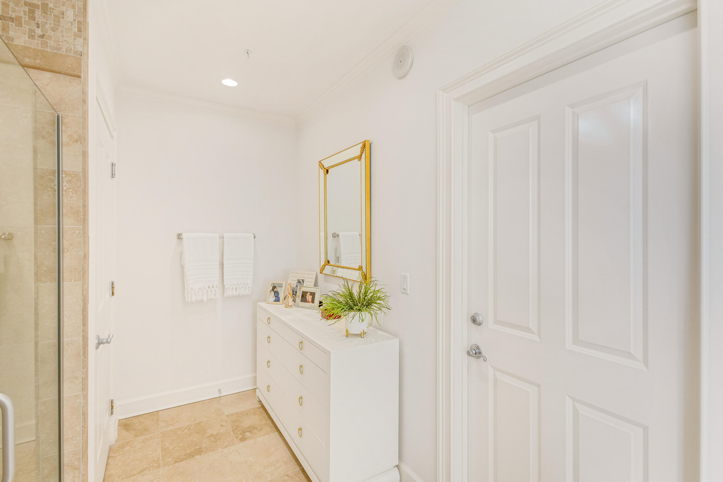 ONE WATER PLACE - Residential