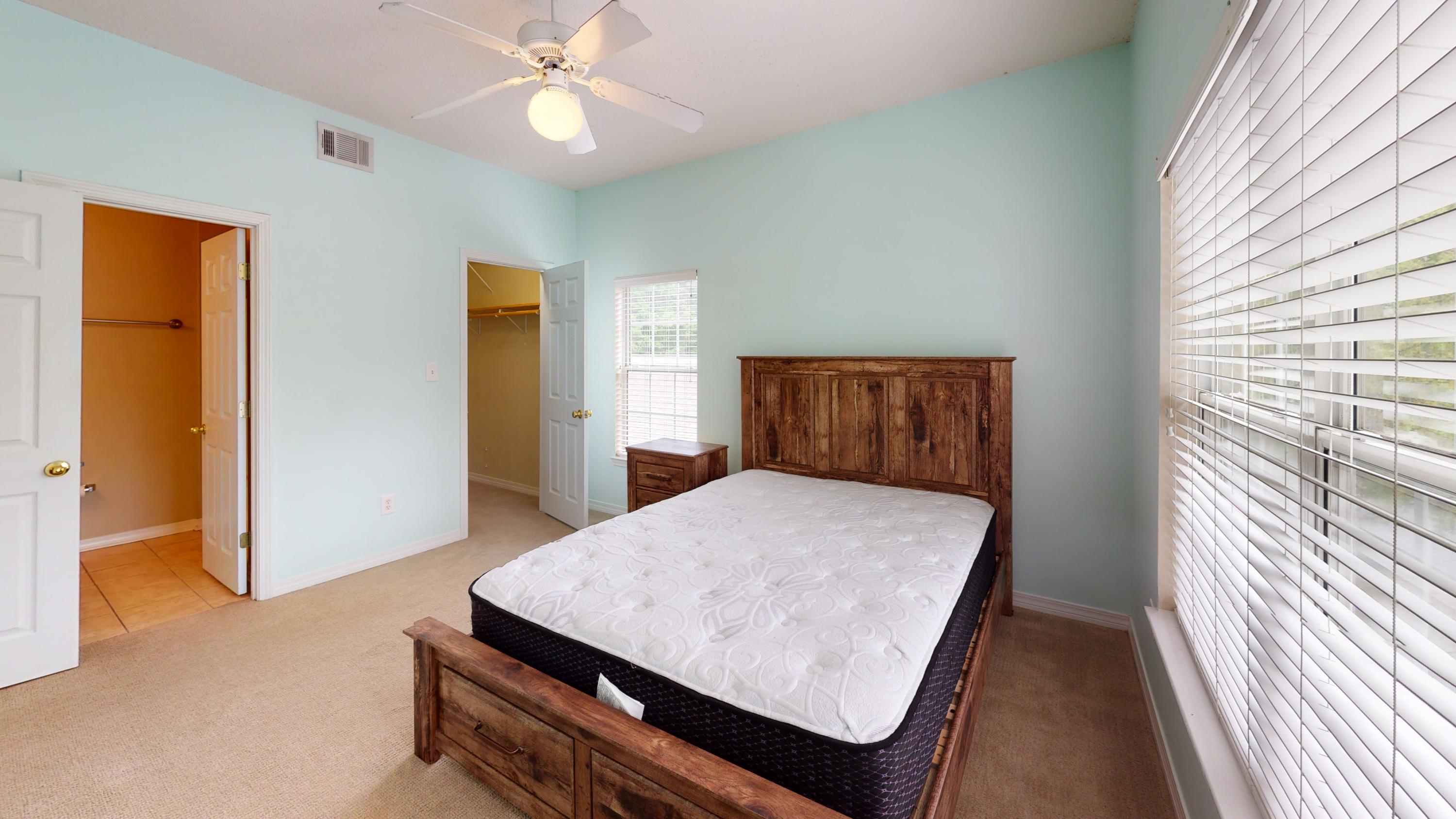 THE OAKS AT NICEVILLE - Residential