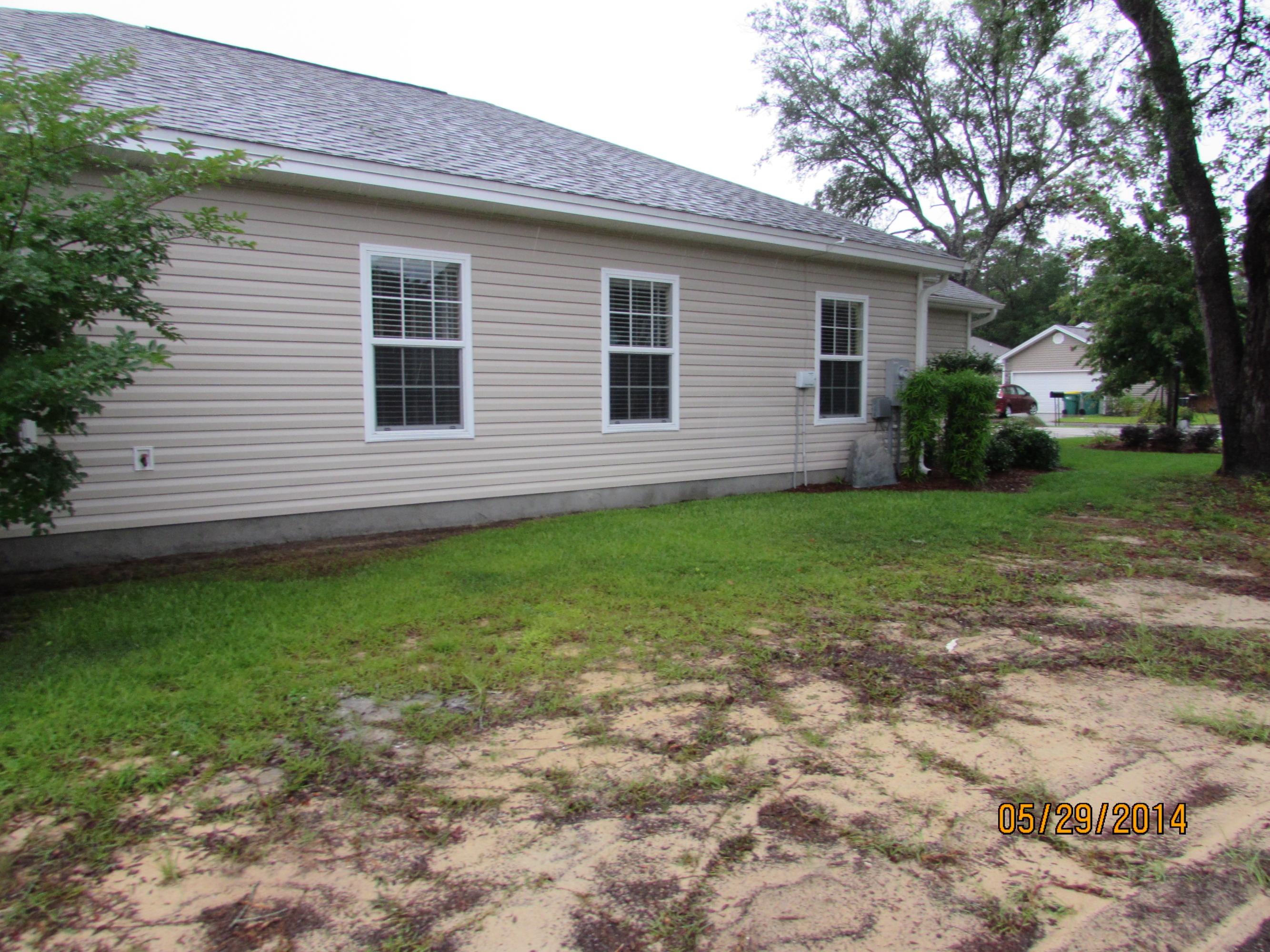 REDWOOD VILLAGE - Residential