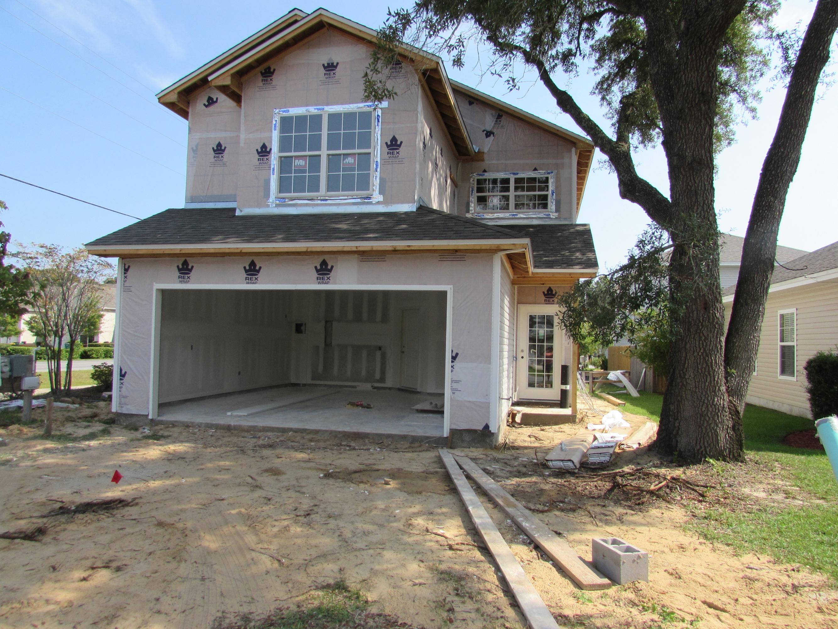 REDWOOD VILLAGE - Residential