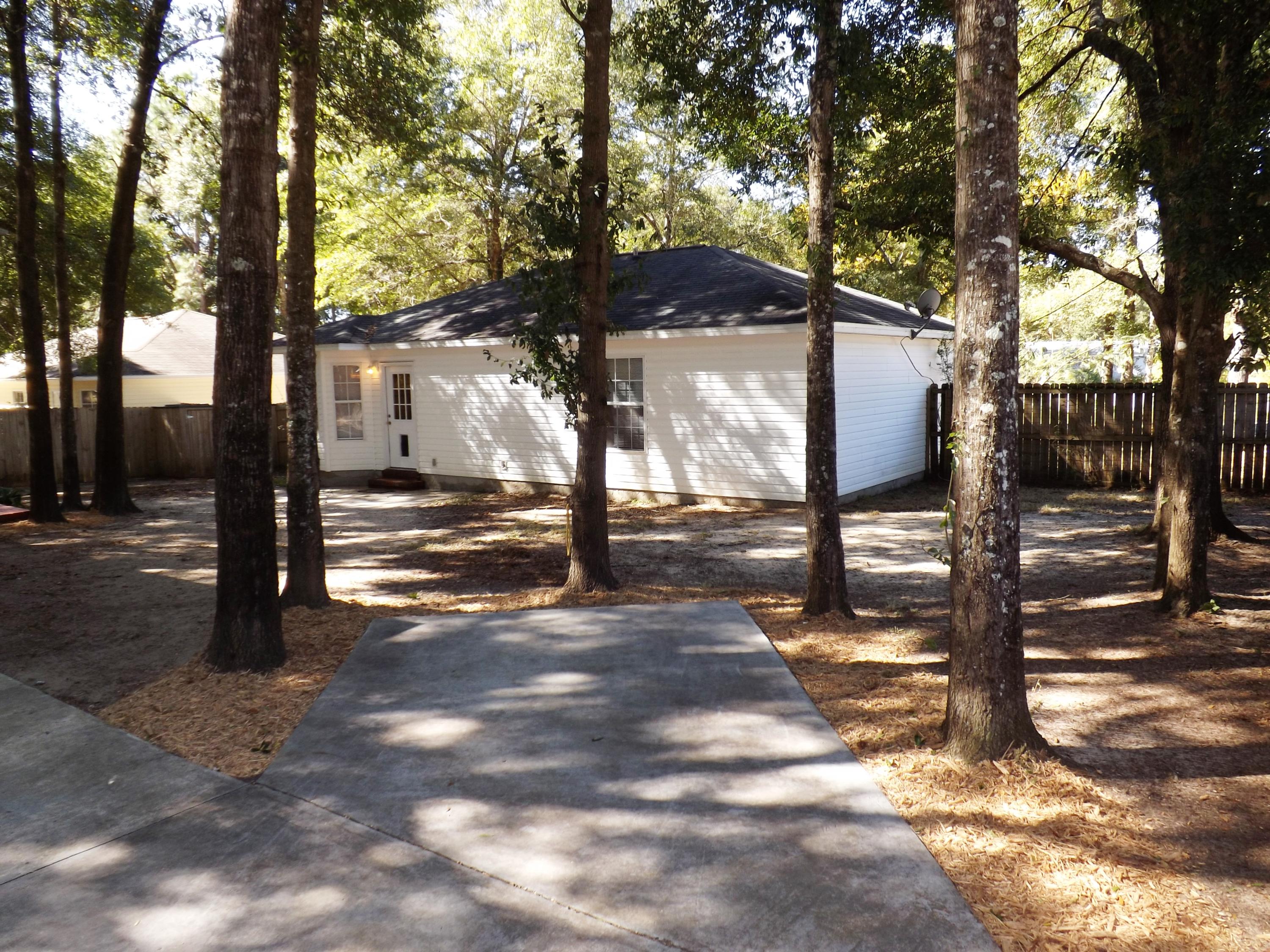 MORRIS ADDN TO CRESTVIEW - Residential