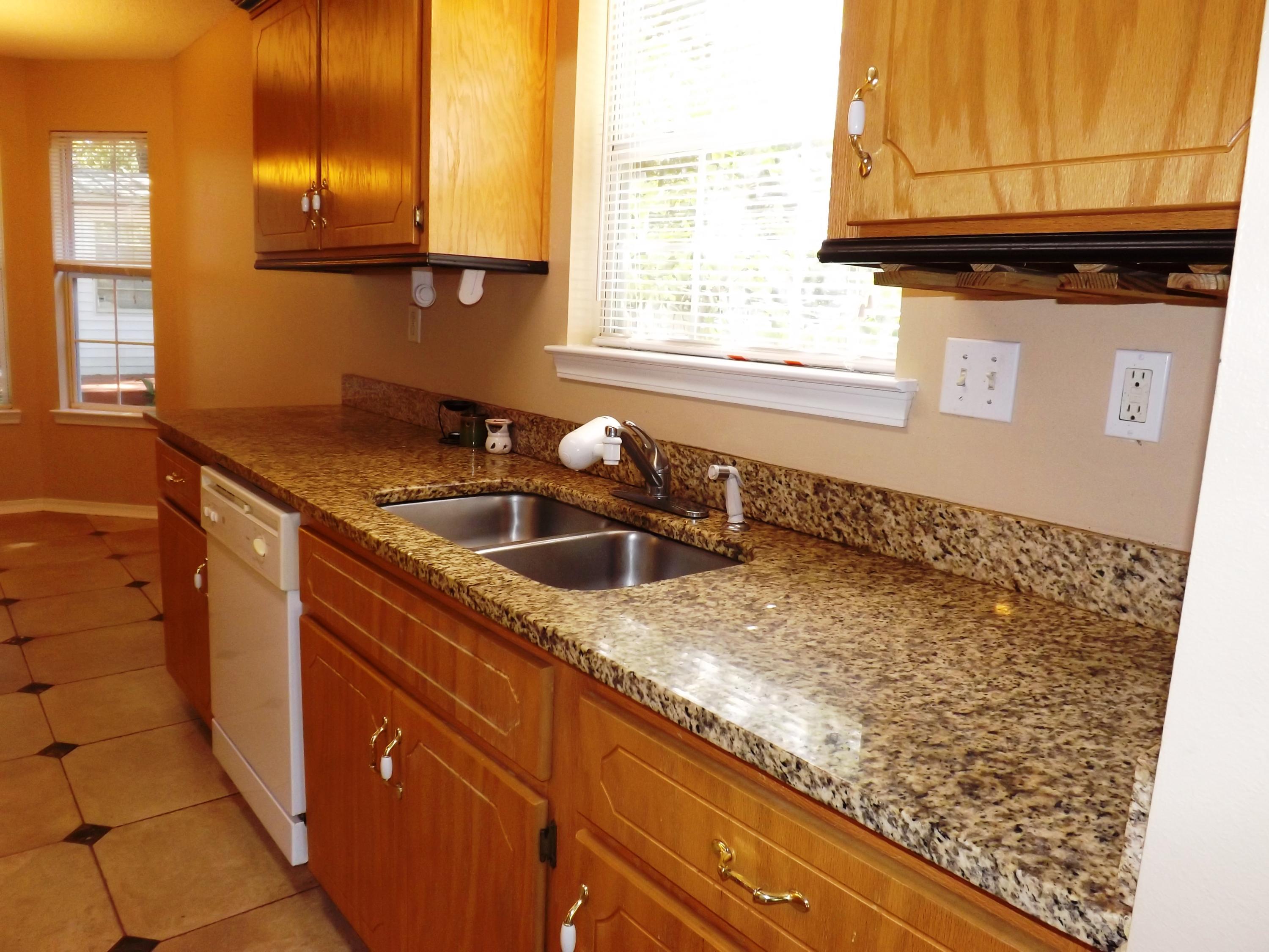 MORRIS ADDN TO CRESTVIEW - Residential