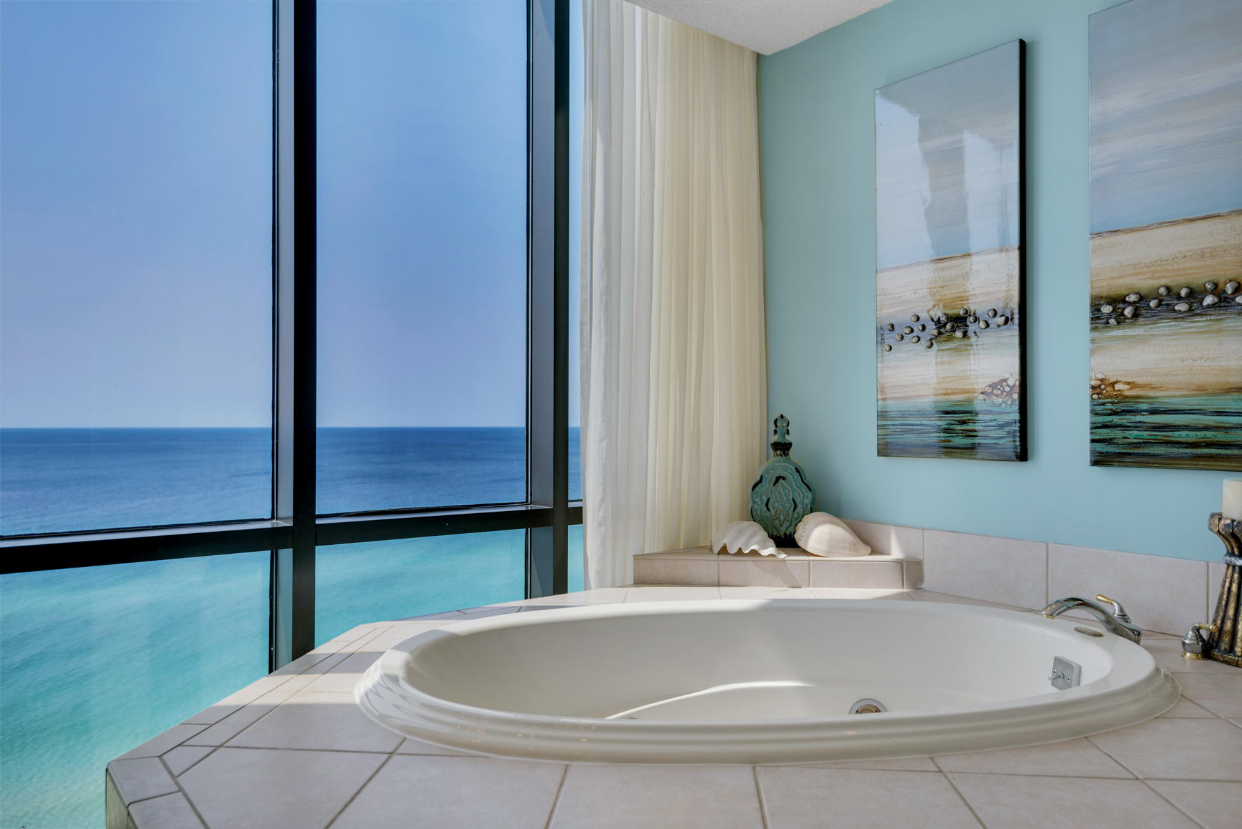 EMERALD TOWERS CONDO - Residential