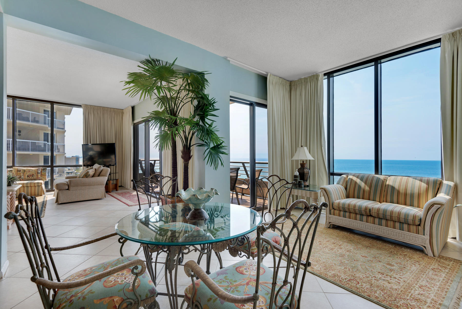 EMERALD TOWERS CONDO - Residential