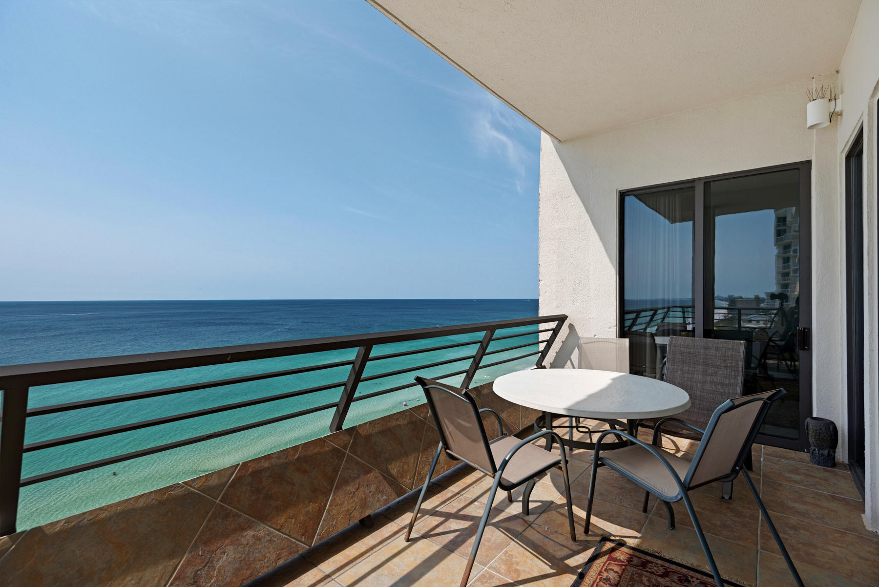 EMERALD TOWERS CONDO - Residential