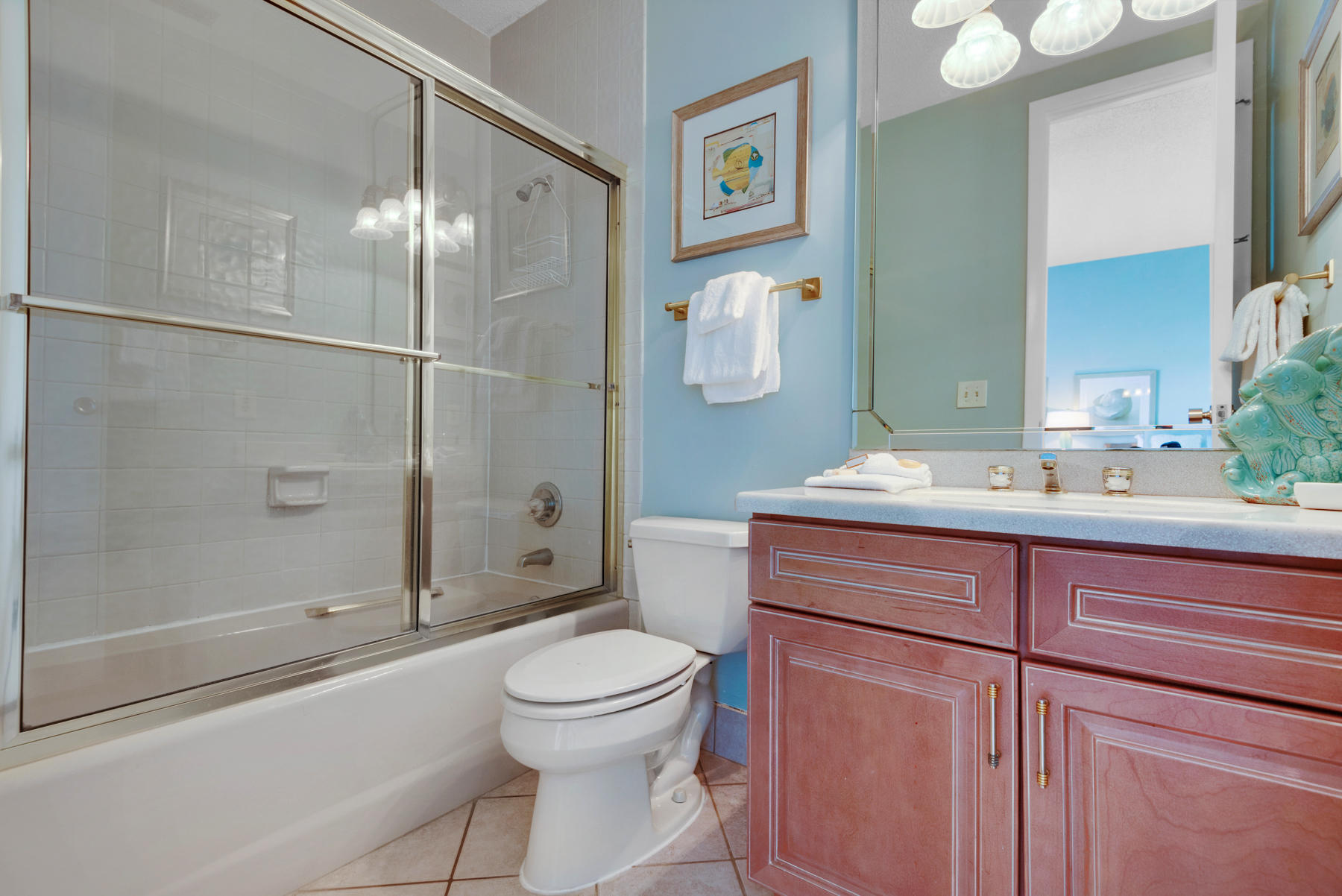 EMERALD TOWERS CONDO - Residential