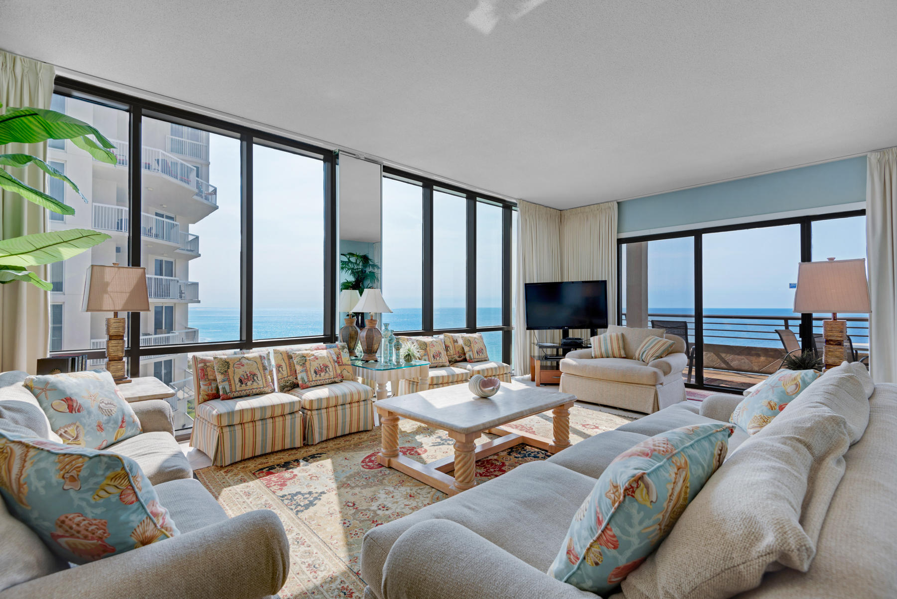 EMERALD TOWERS CONDO - Residential