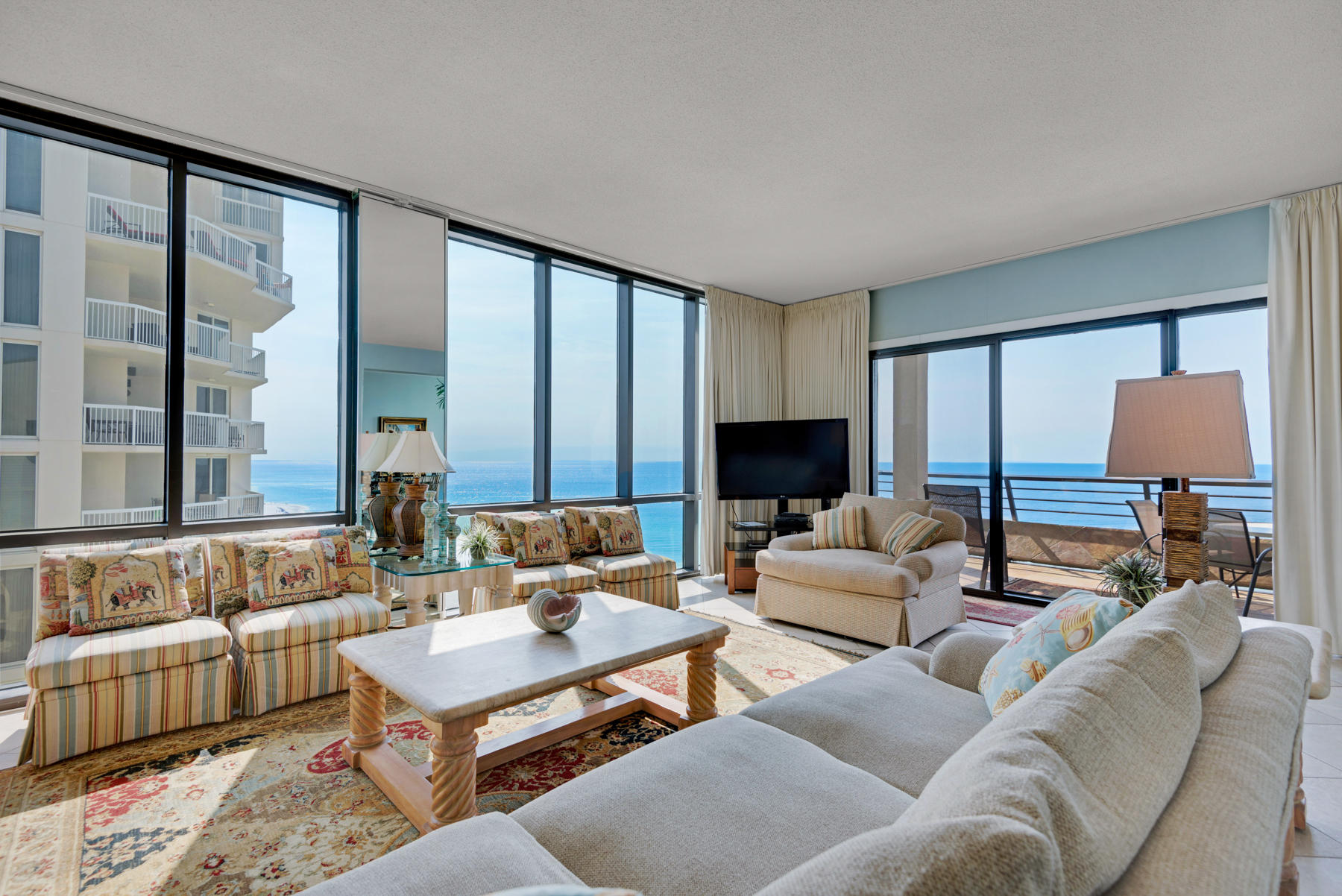 EMERALD TOWERS CONDO - Residential