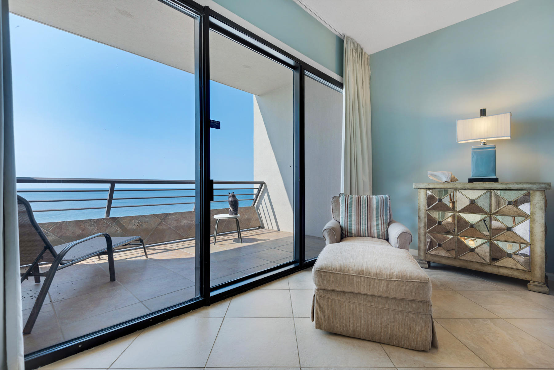 EMERALD TOWERS CONDO - Residential