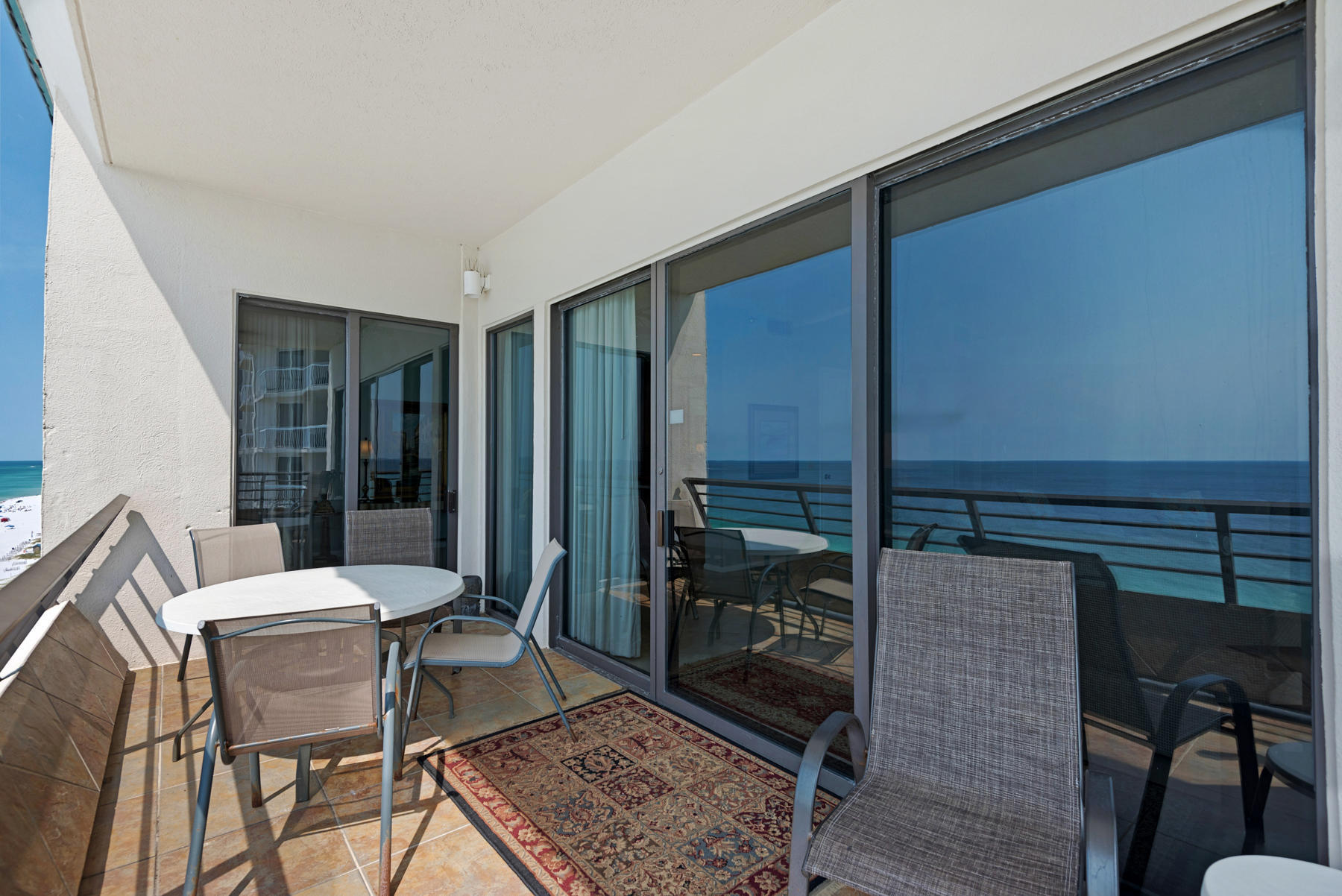 EMERALD TOWERS CONDO - Residential