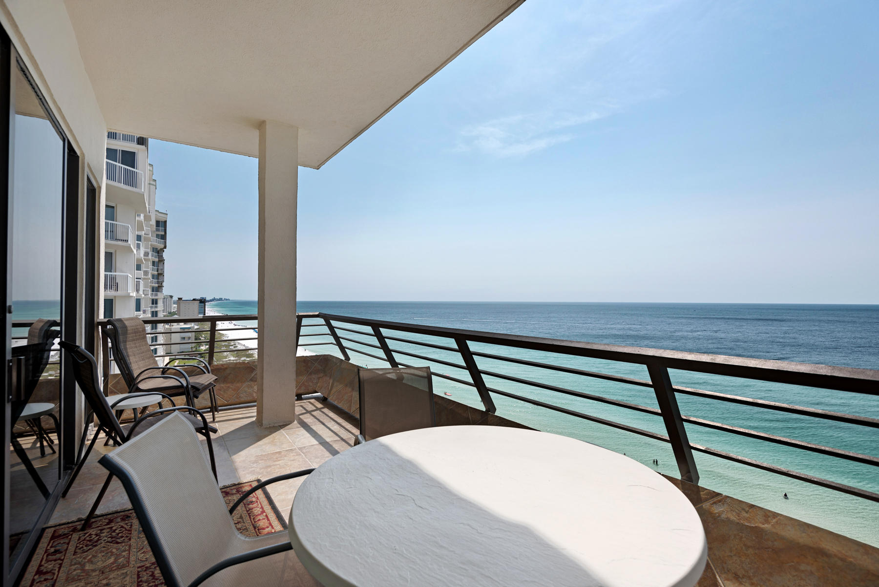 EMERALD TOWERS CONDO - Residential