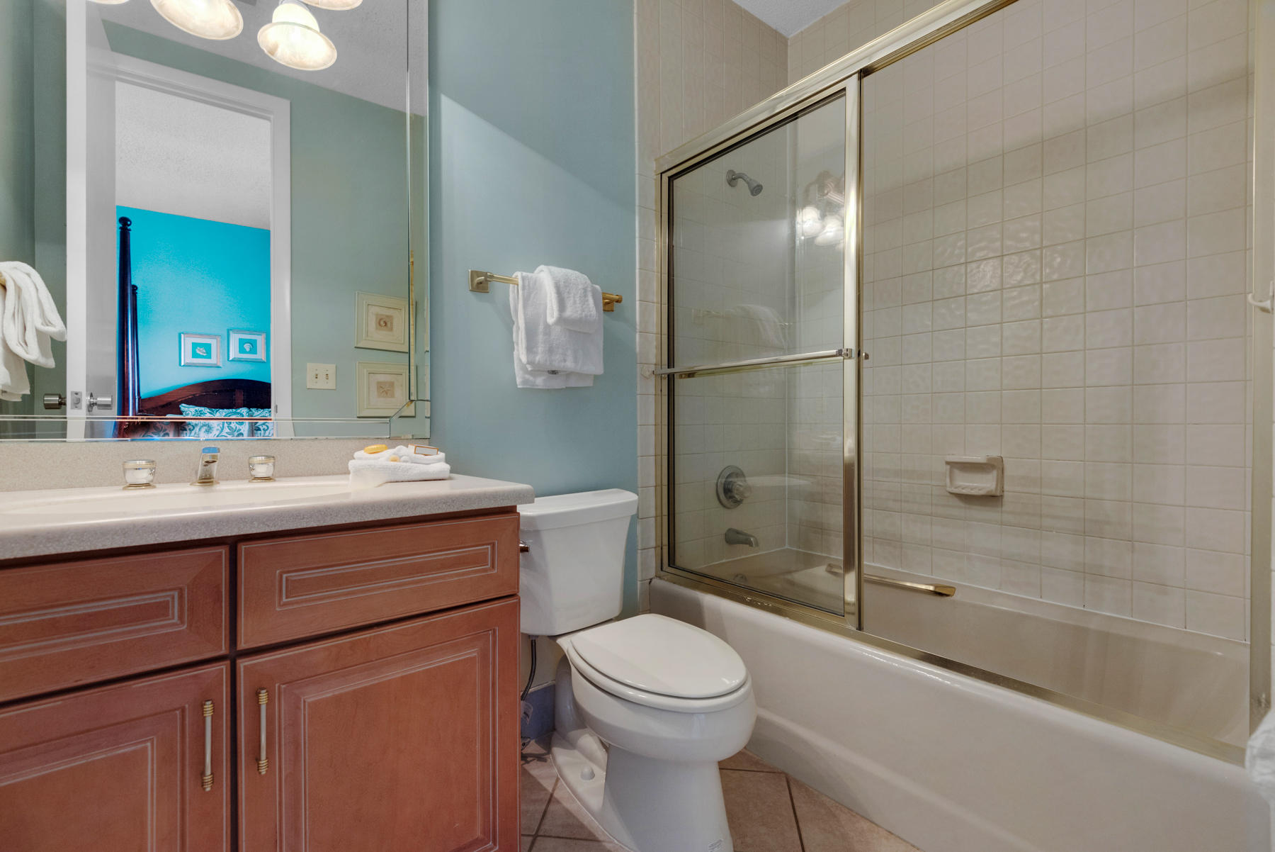 EMERALD TOWERS CONDO - Residential