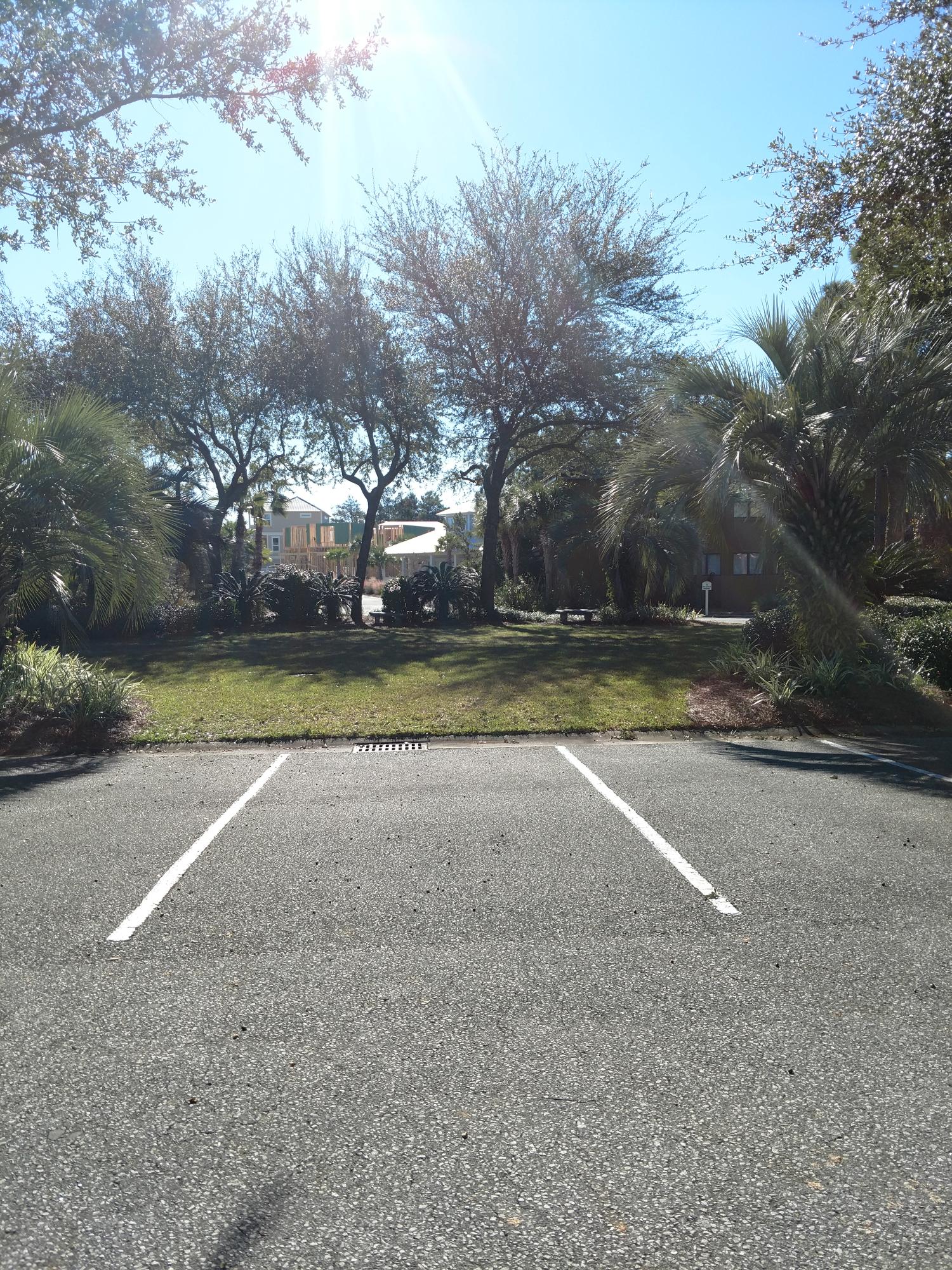 EMERALD WATERS VILLAGE - Land